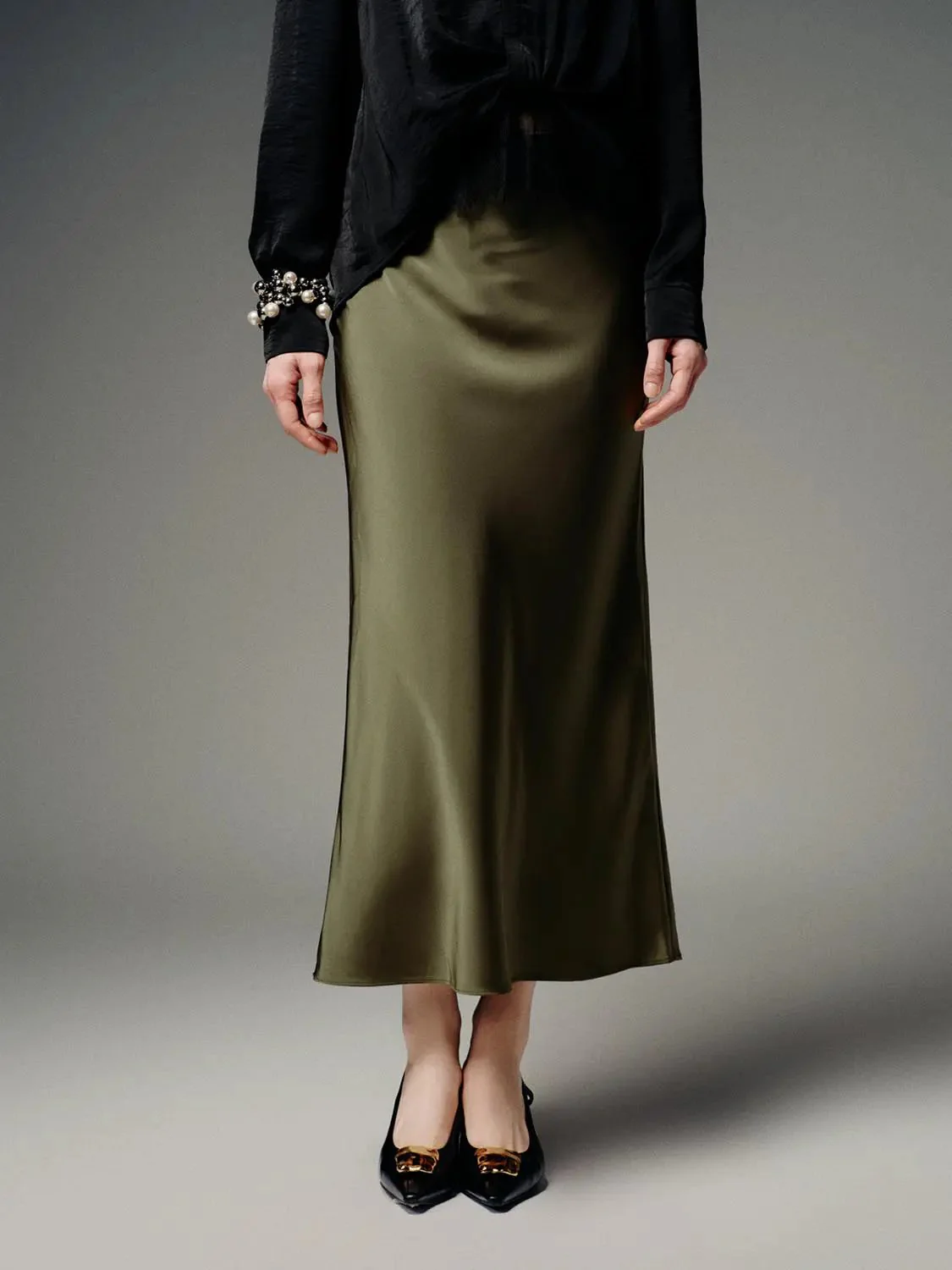 1300-fishtail-satin-finish-modern-elegant-midi-skirt-20.webp Fishtail Satin Finish Modern Elegant Midi Skirt