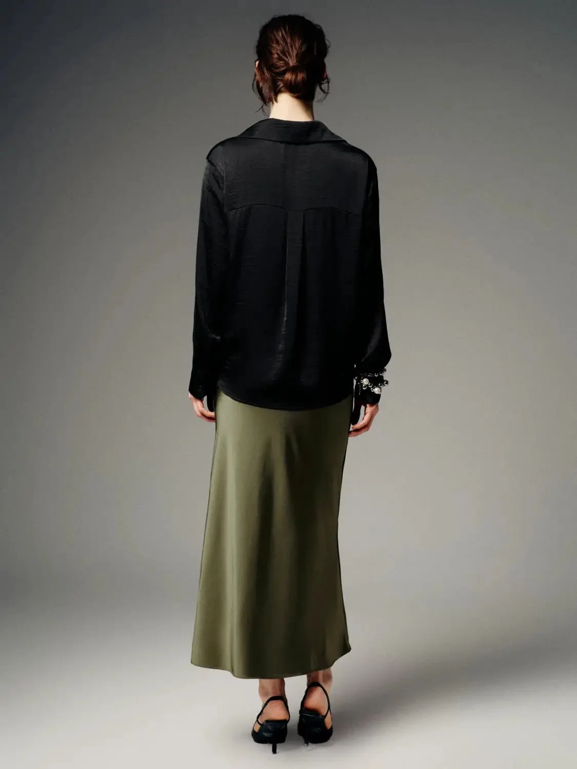 1300-fishtail-satin-finish-modern-elegant-midi-skirt-25.webp Fishtail Satin Finish Modern Elegant Midi Skirt
