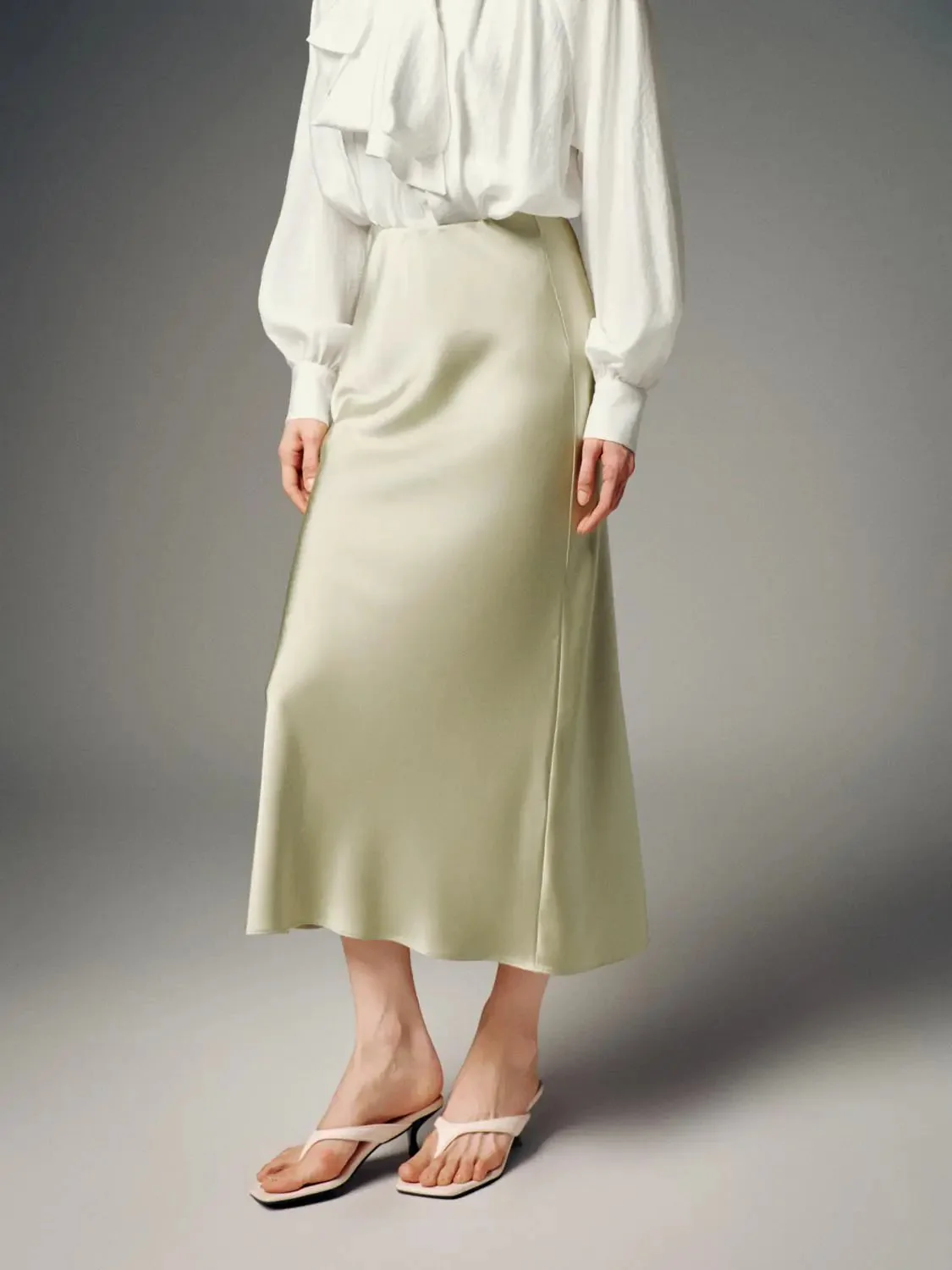 1300-fishtail-satin-finish-modern-elegant-midi-skirt-3.webp Fishtail Satin Finish Modern Elegant Midi Skirt