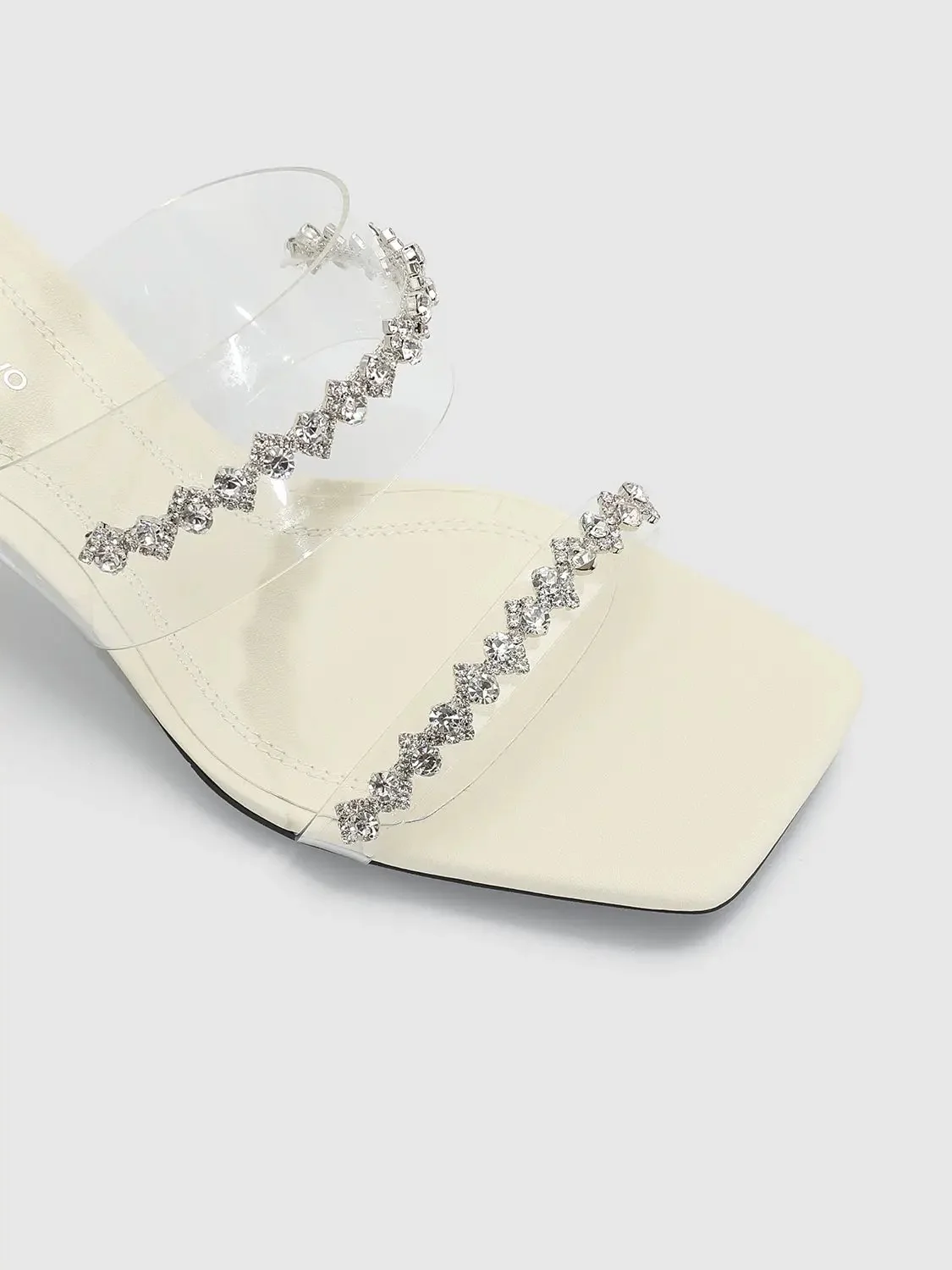 13130-slip-on-strappy-slippers-6.webp Slip-On Strappy Slippers