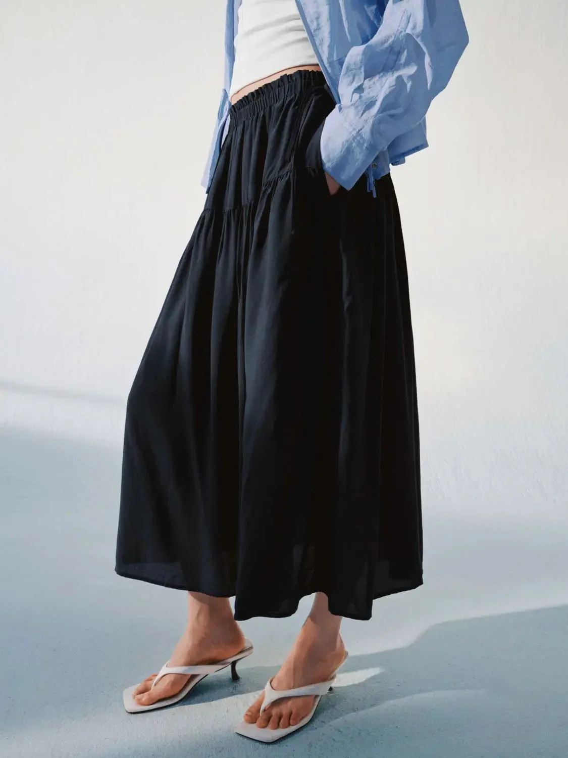 13187-seamed-shirring-detail-pull-on-a-line-midi-skirts-14.webp Seamed Shirring Detail Pull On A-Line Midi Skirts