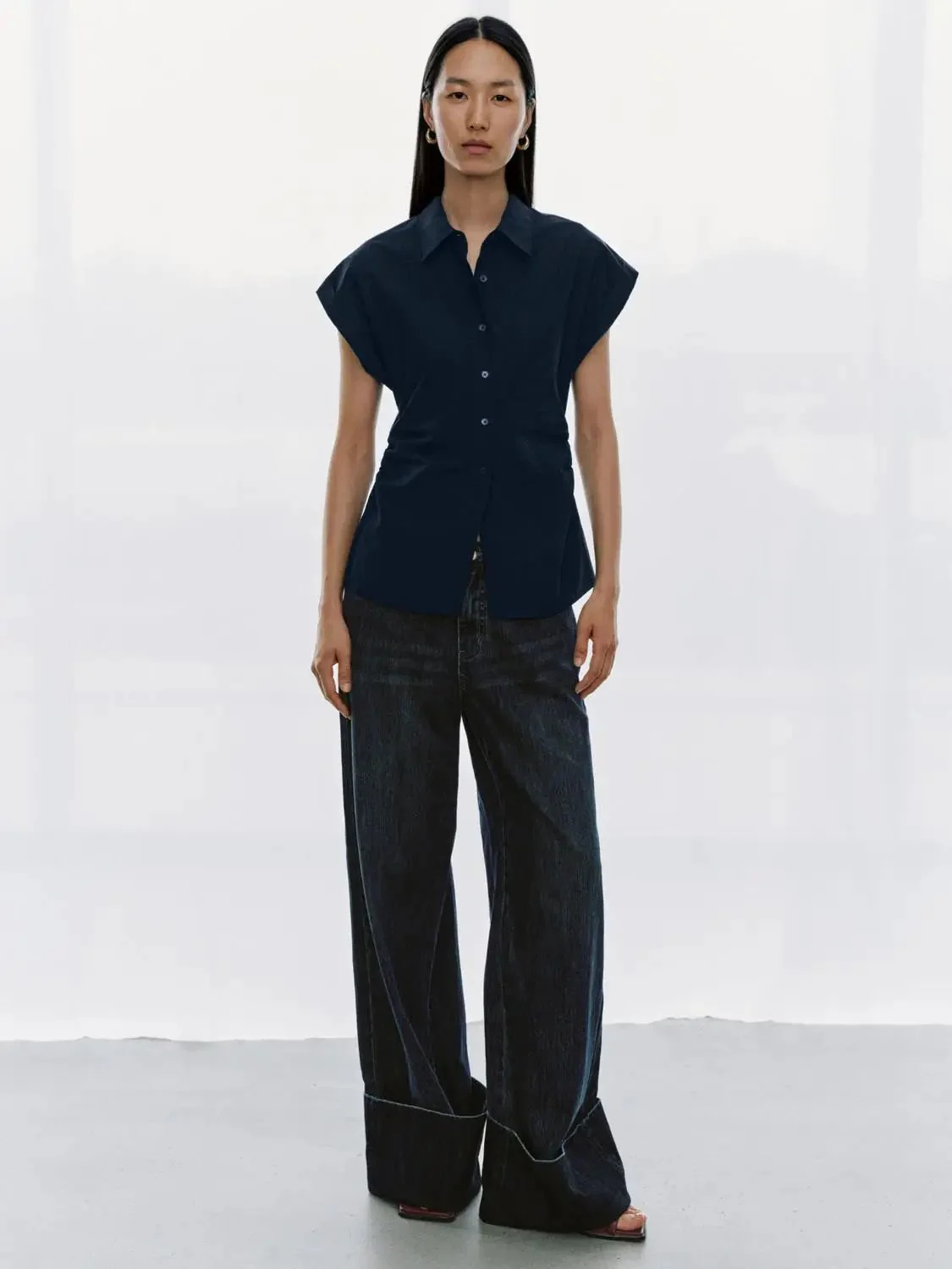 Nipped Waist Cap Short Sleeve Shirts