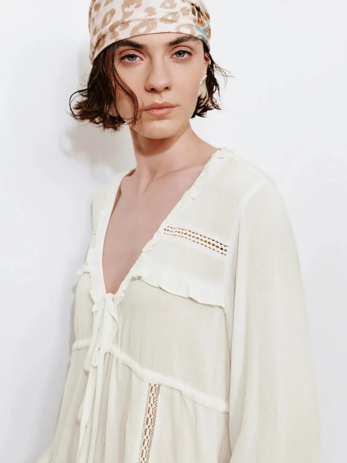 13245-viscose-ruffle-trim-v-neck-lace-up-overhead-shirt-3.webp Viscose Ruffle Trim V-Neck Lace Up Overhead Shirt