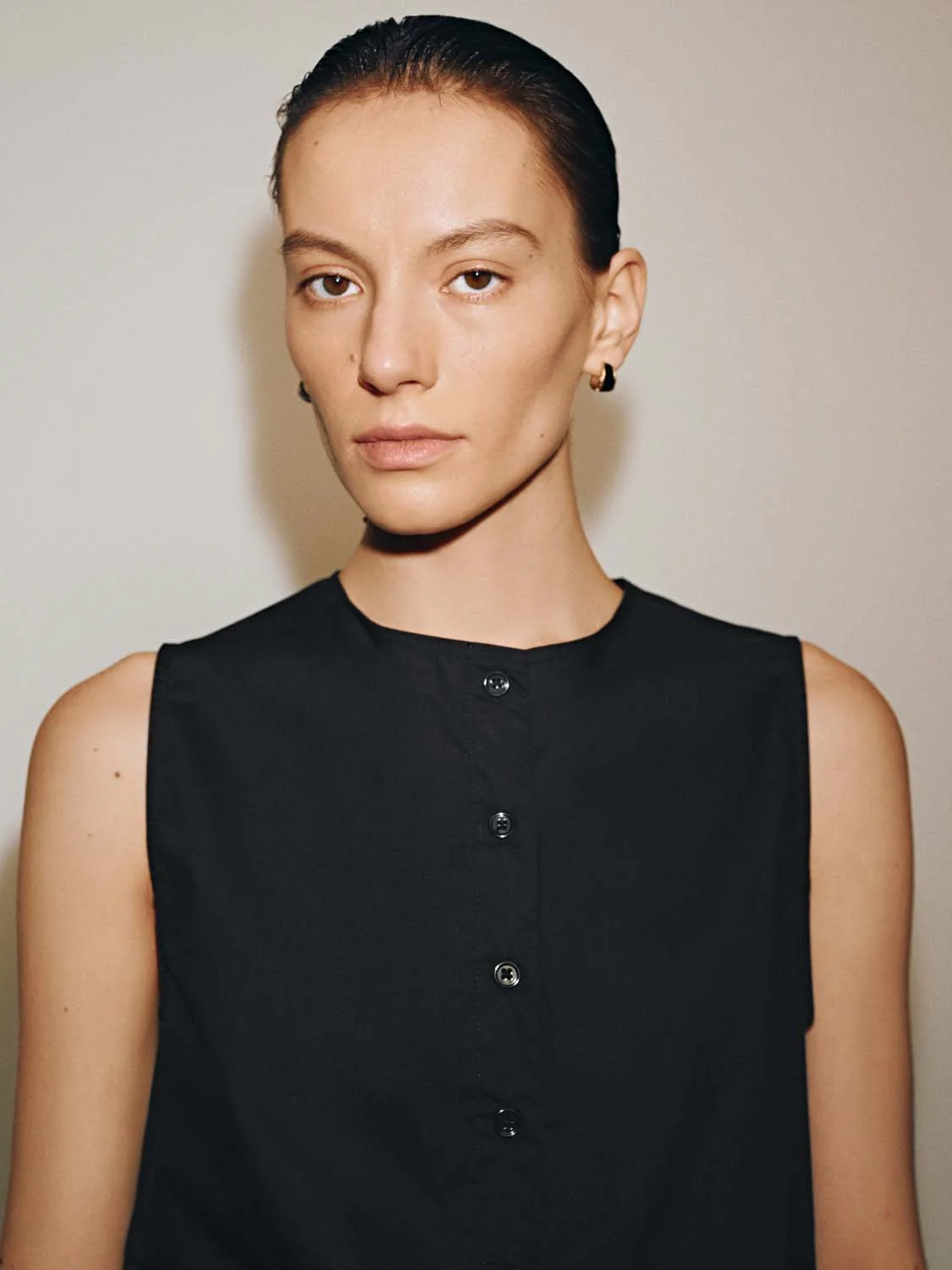 13262-crew-neck-sleeveless-shirts-11.webp Crew Neck Sleeveless Shirts