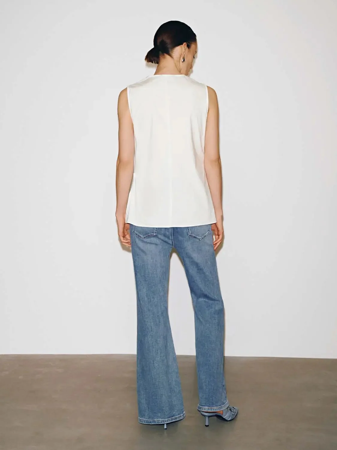 13262-crew-neck-sleeveless-shirts-6.webp Crew Neck Sleeveless Shirts
