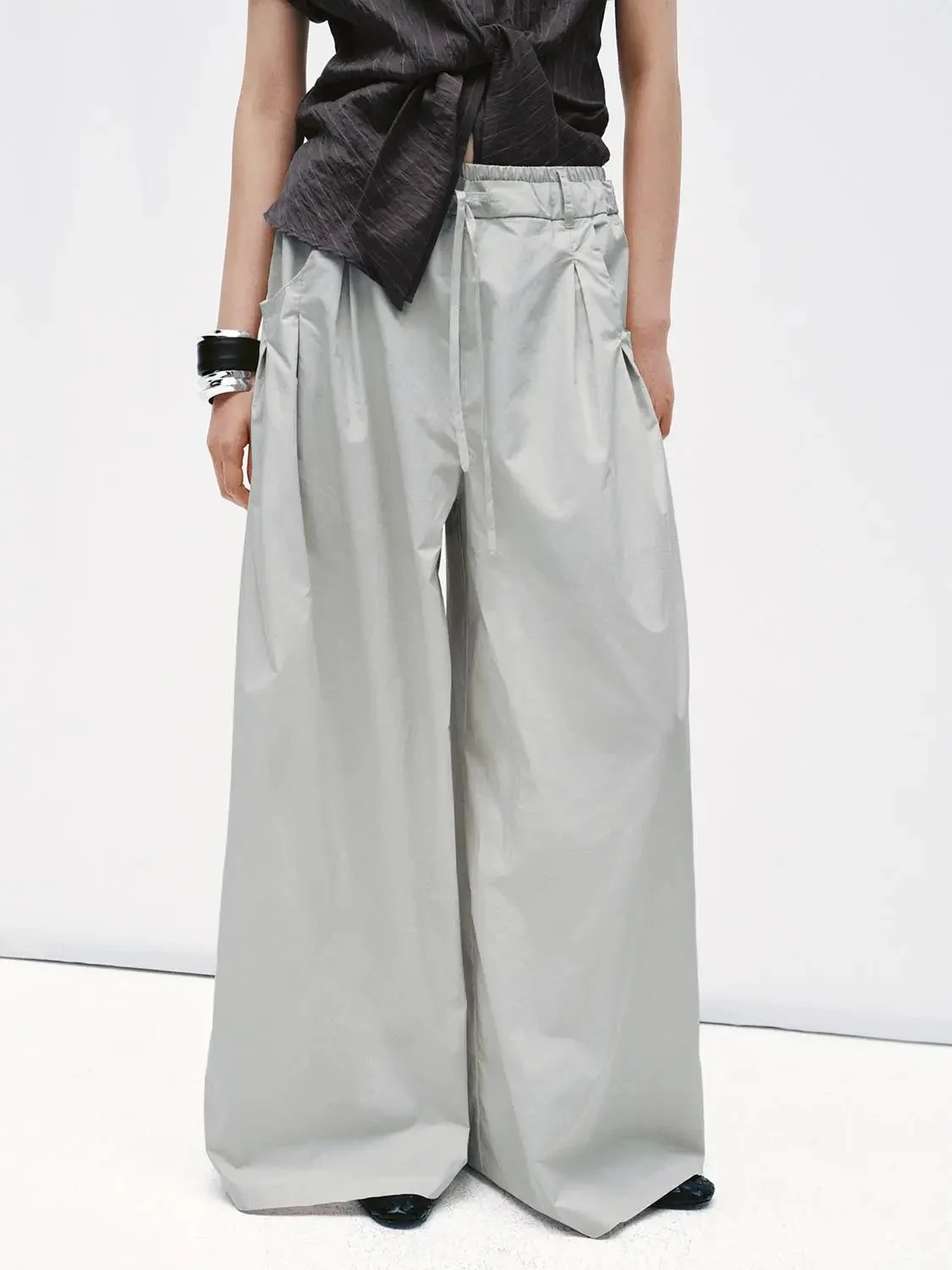 1332-drawstring-pleat-detail-wide-leg-pants-with-slight-stretch-1.webp Drawstring Pleat Detail Wide Leg Pants With Slight Stretch