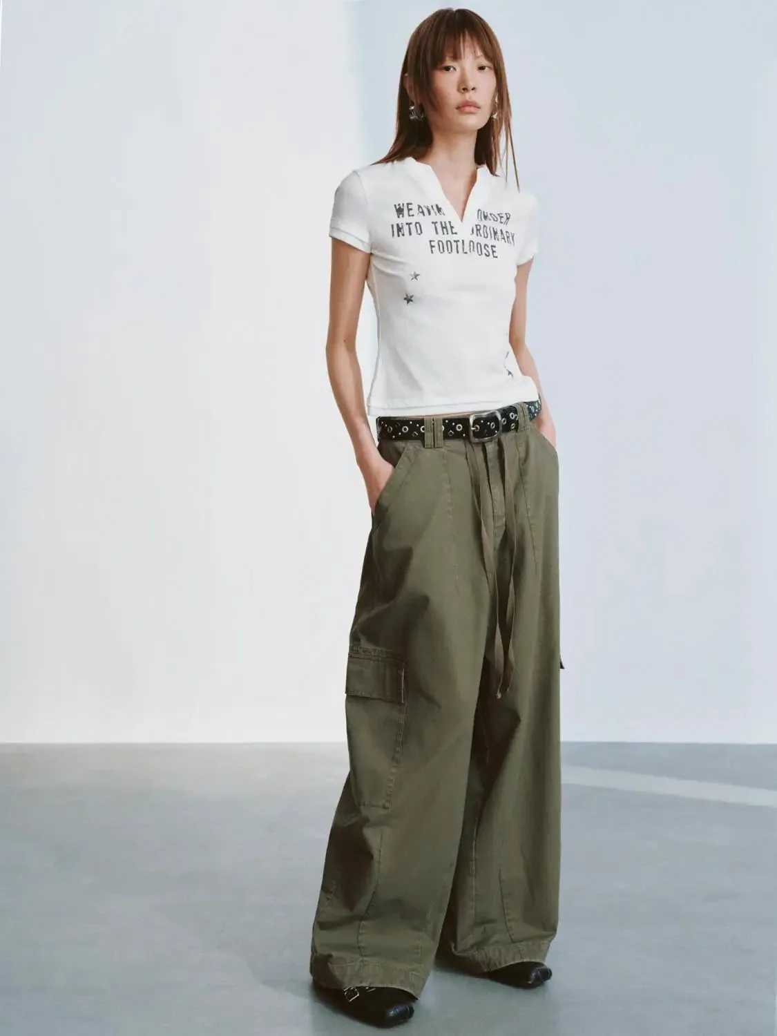 13332-elegant-printed-v-neck-skinny-fit-t-shirts-12.webp Elegant Printed V-Neck Skinny-Fit T-Shirts