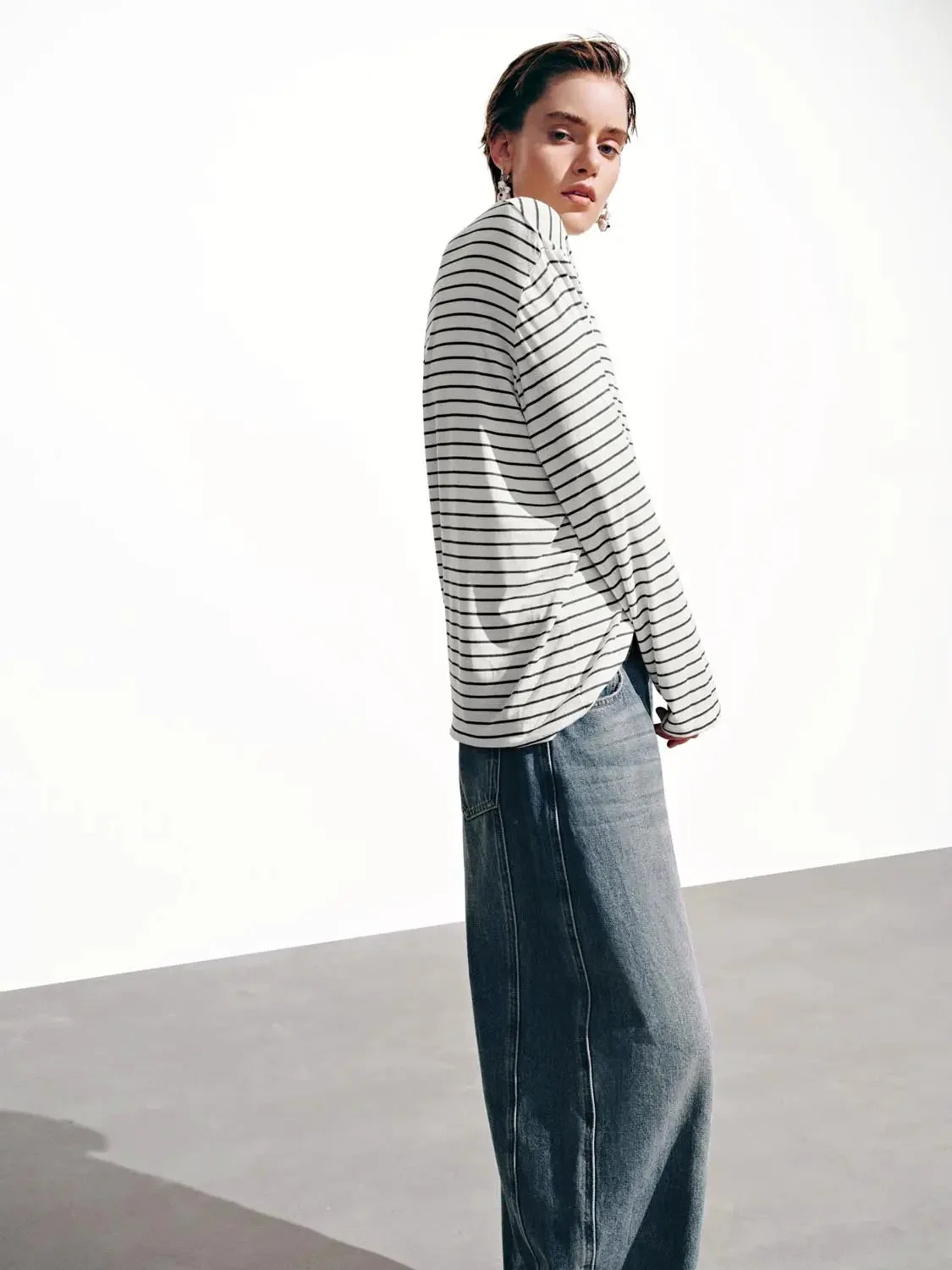 13347-striped-viscose-blend-long-sleeve-t-shirt-10.webp Striped Viscose Blend Long Sleeve T Shirt