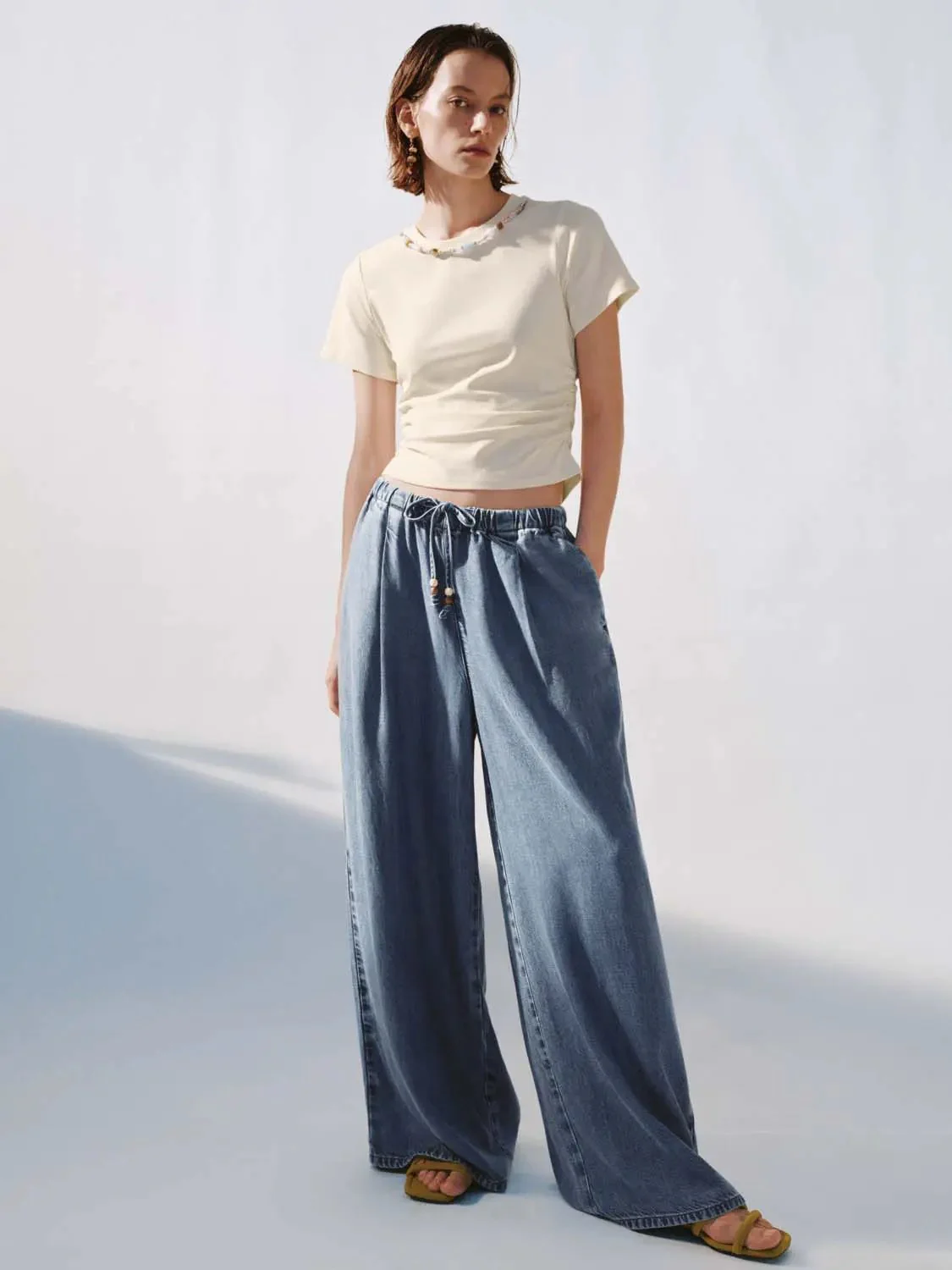 Cotton Blend Crew Neck With Twist Hem T Shirts