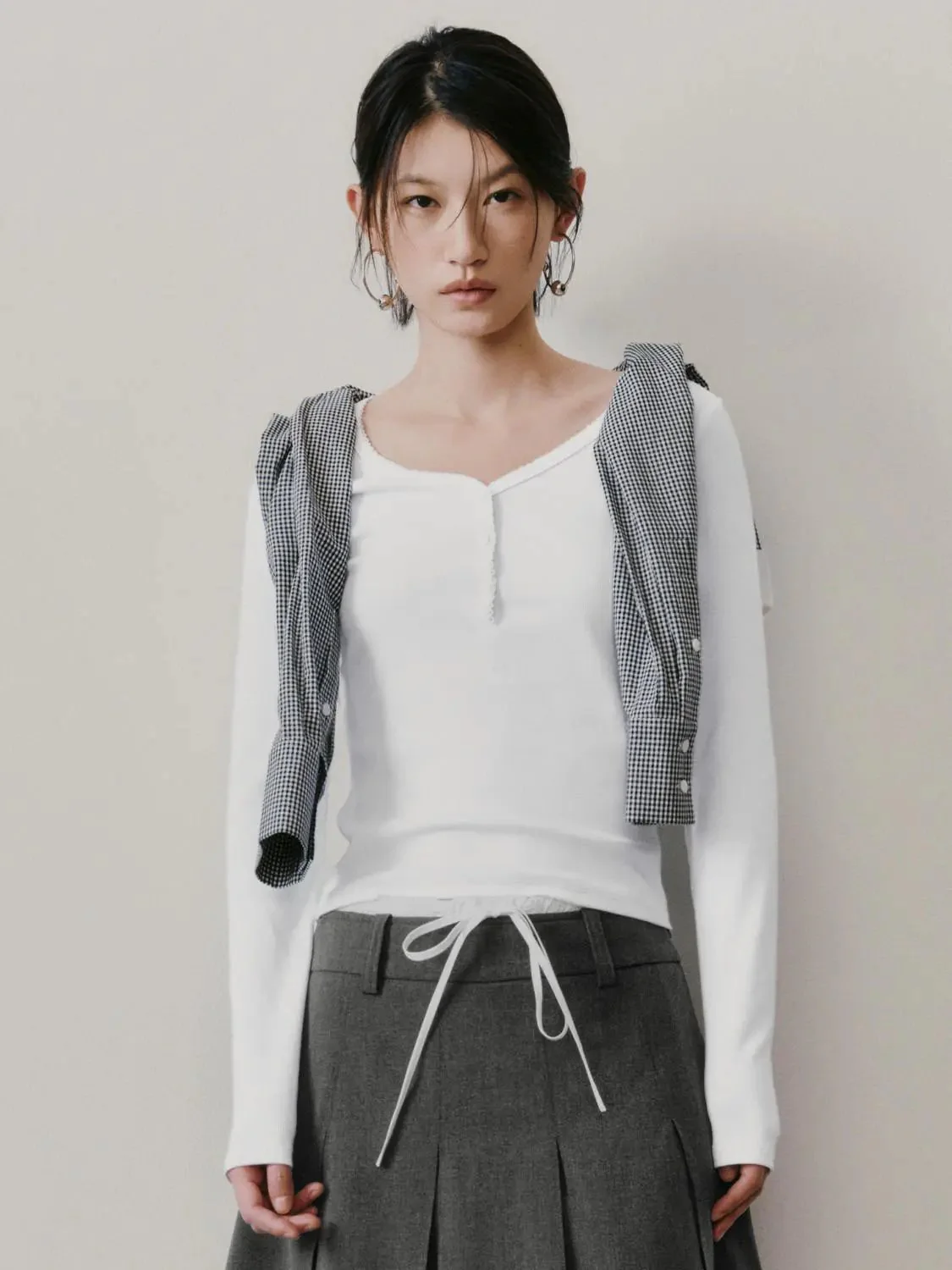 13495-henley-neck-slim-fit-long-sleeve-t-shirts-1.webp Henley Neck Slim Fit Long Sleeve T-Shirts