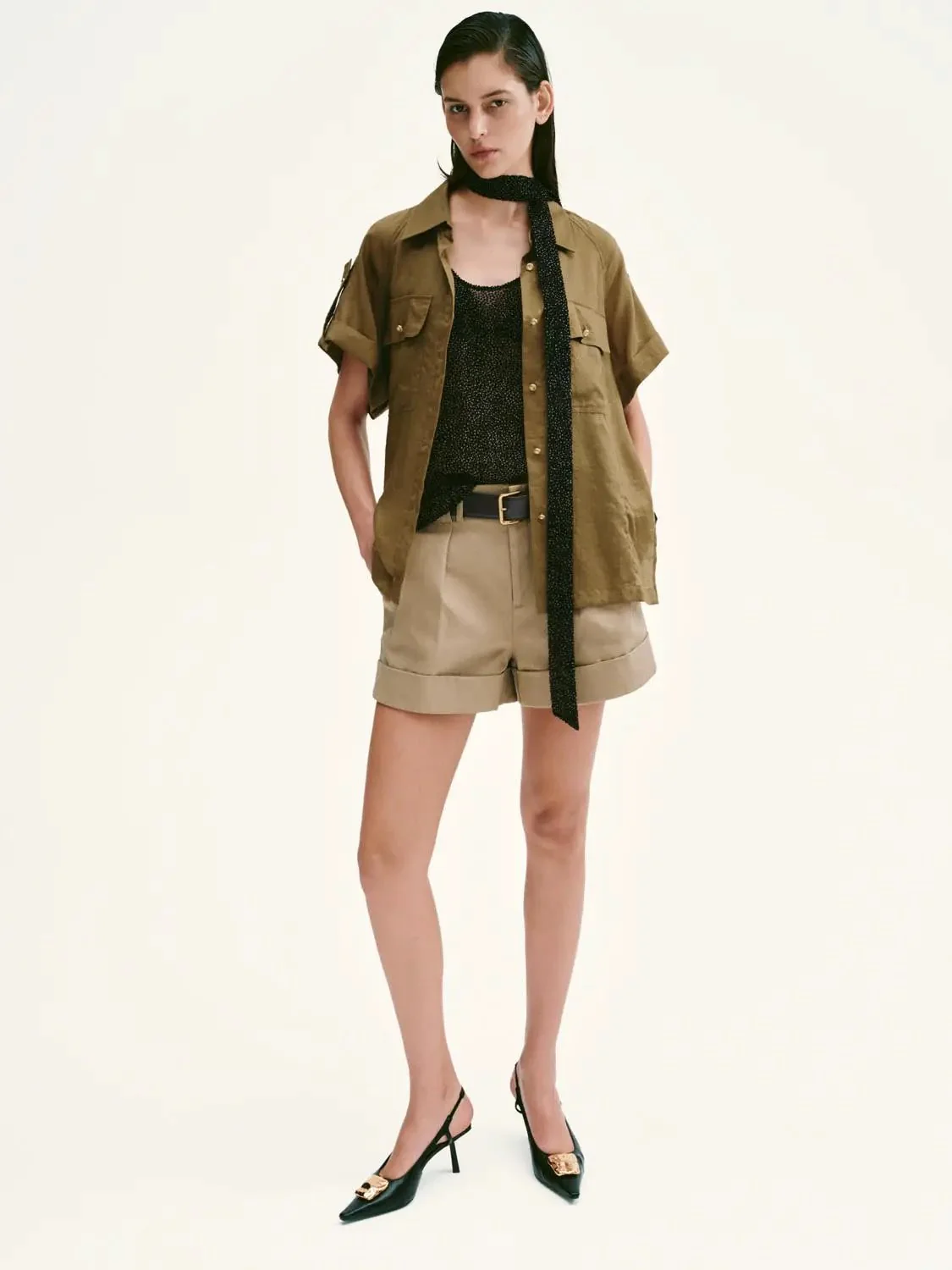 1350-fine-cotton-pleated-tailored-everyday-shorts-7.webp Fine Cotton Pleated Tailored Everyday Shorts