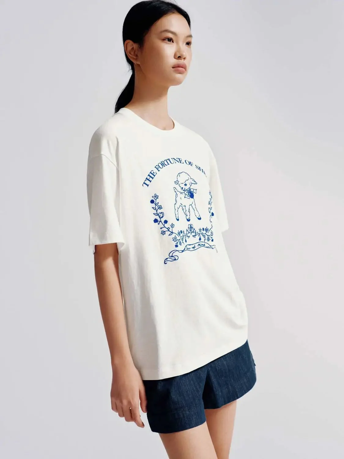 13526-cotton-the-fortune-of-sheep-graphic-t-shirt-2.webp Cotton The Fortune Of Sheep Graphic T Shirt