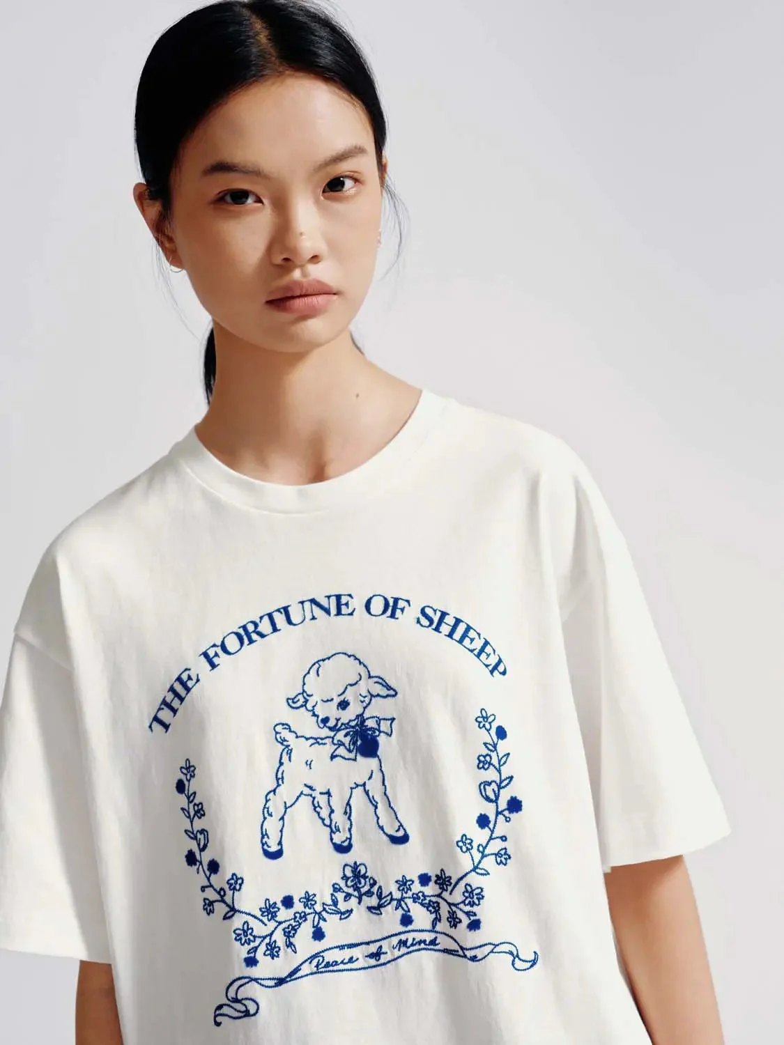 13526-cotton-the-fortune-of-sheep-graphic-t-shirt-3.webp Cotton The Fortune Of Sheep Graphic T Shirt