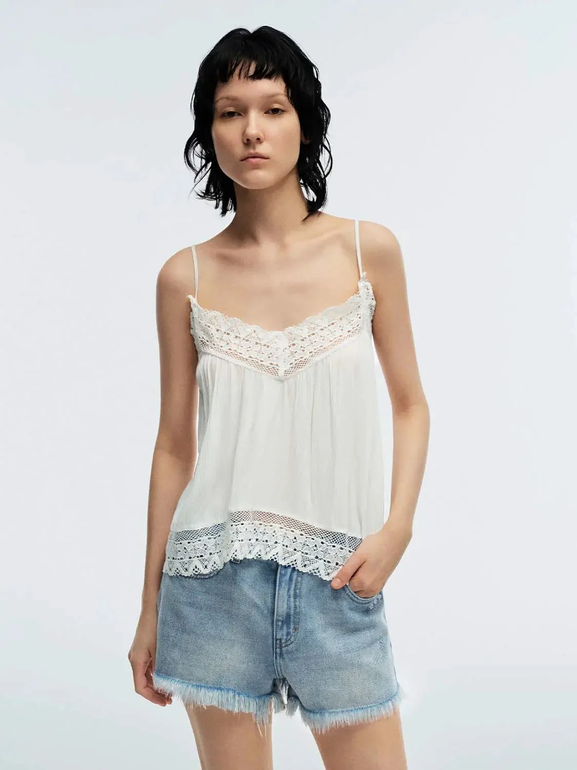 Delicate Chiffon Lace Trim Strappy Cami Tops