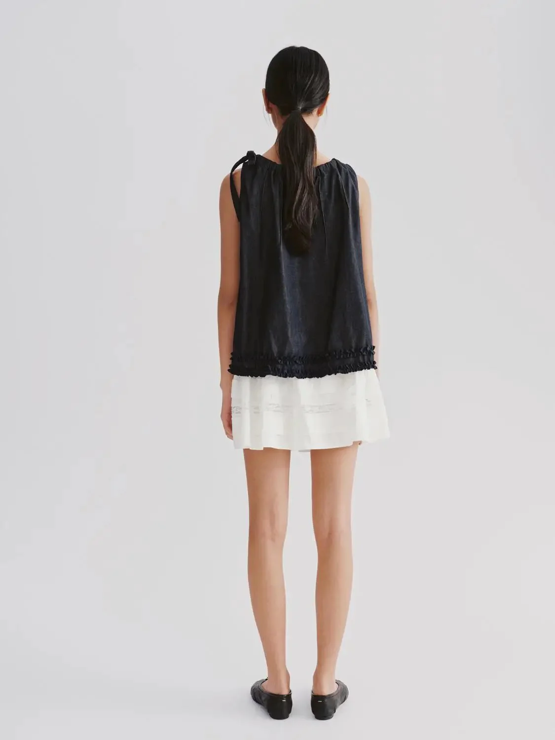 13649-lace-panel-white-tiered-a-line-mini-skirts-4.webp Lace Panel White Tiered A Line Mini Skirts