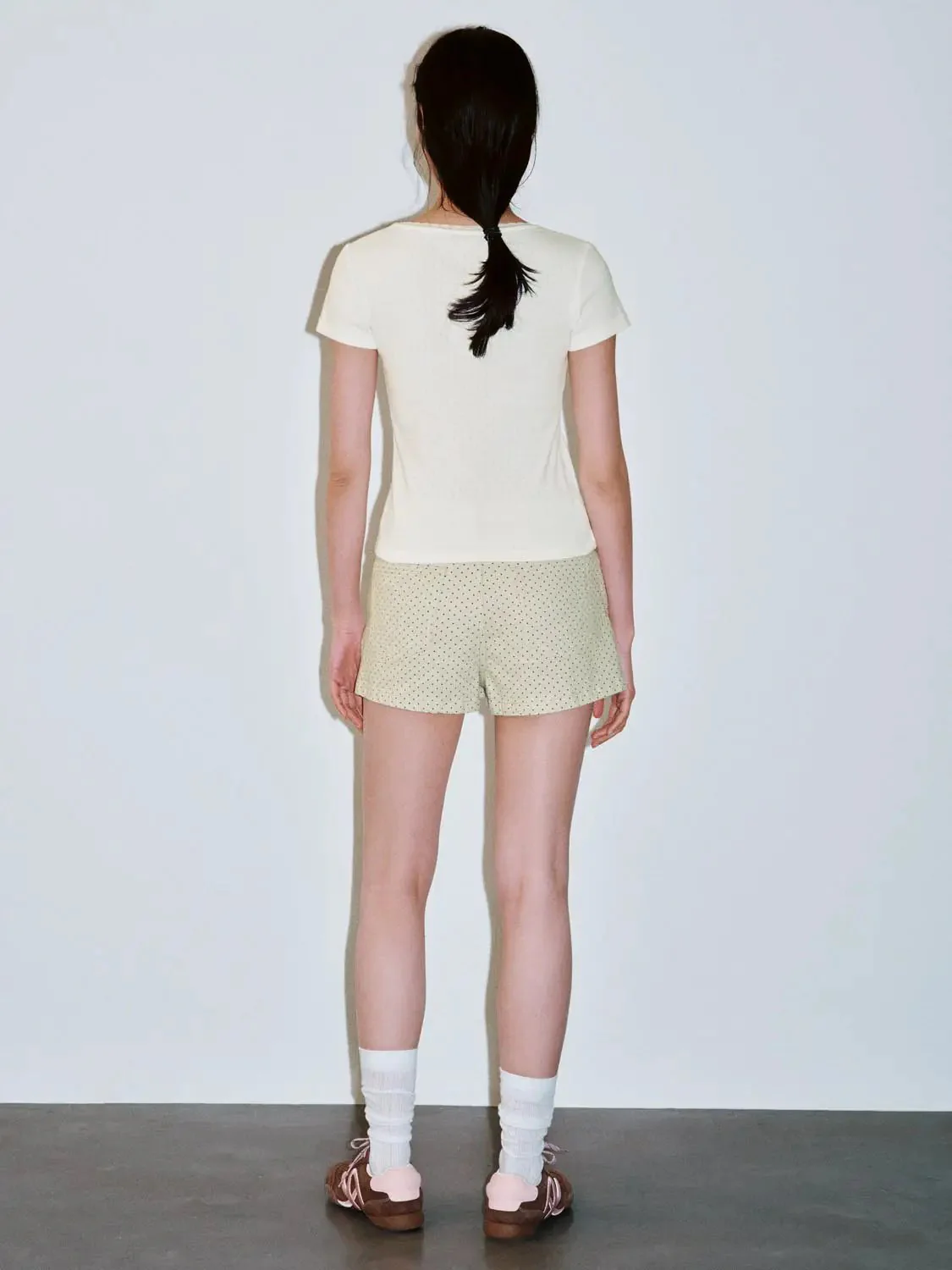 13795-bow-detail-scoop-neck-skinny-fit-t-shirts-6.webp Bow Detail Scoop Neck Skinny-Fit T-Shirts