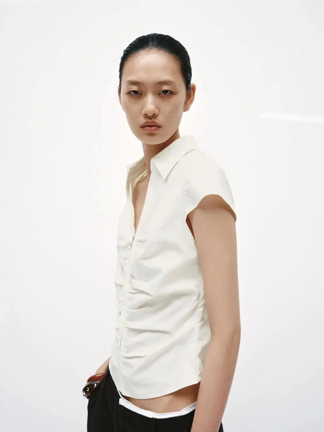 Shirred Zip Up Short Sleeve Shirts With Slight Stretch