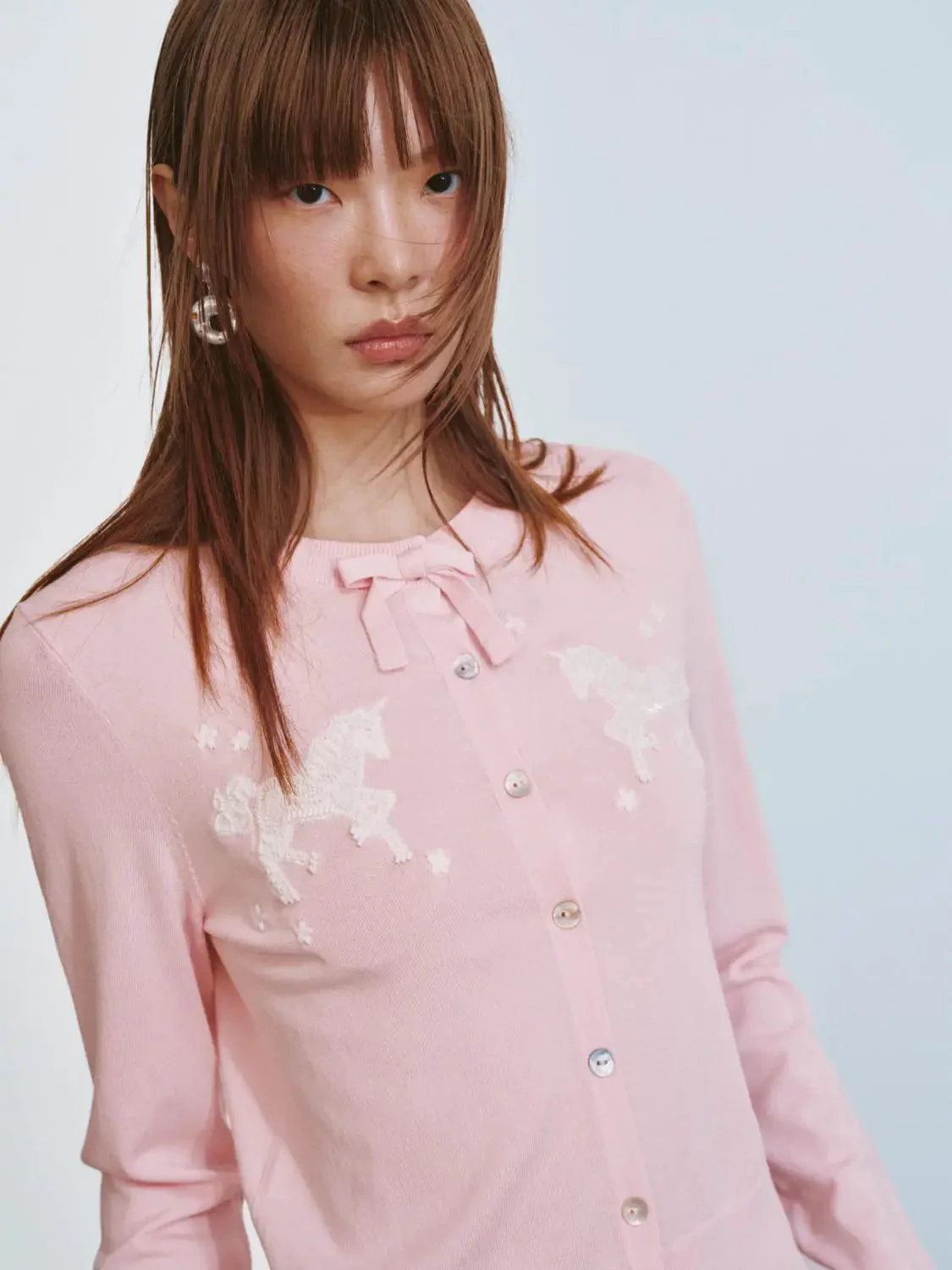 13920-beaded-bow-detail-crew-neck-knitted-cardigans-3.webp Beaded Bow Detail Crew Neck Knitted Cardigans