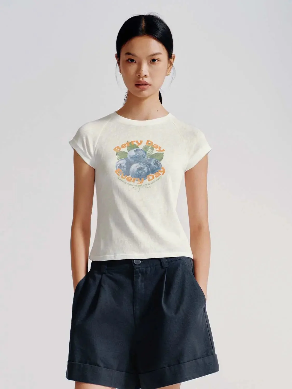 13974-cotton-blend-berry-day-print-slim-t-shirt-9.webp Cotton Blend Berry Day Print Slim T Shirt
