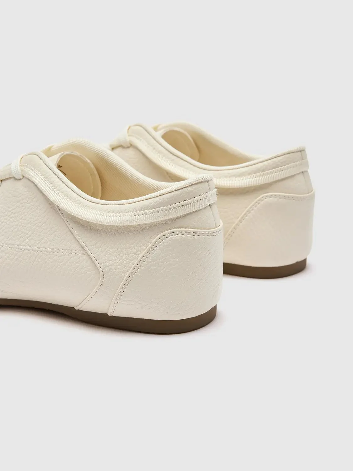 13980-cream-textured-upper-lace-up-flat-everyday-pumps-6.webp Cream Textured Upper Lace-Up Flat Everyday Pumps