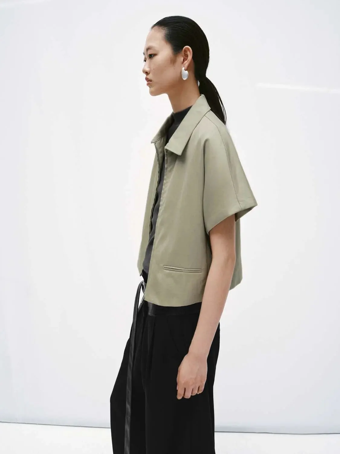 13997-lyocell-cotton-short-sleeve-zip-jacket-10.webp Lyocell Cotton Short Sleeve Zip Jacket