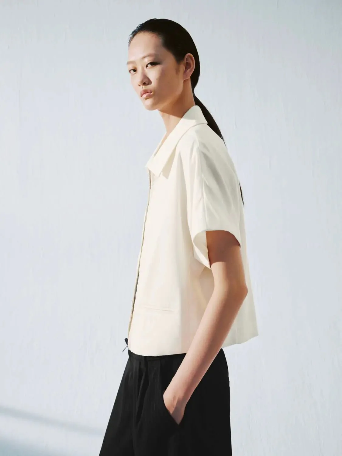 13997-lyocell-cotton-short-sleeve-zip-jacket-2.webp Lyocell Cotton Short Sleeve Zip Jacket