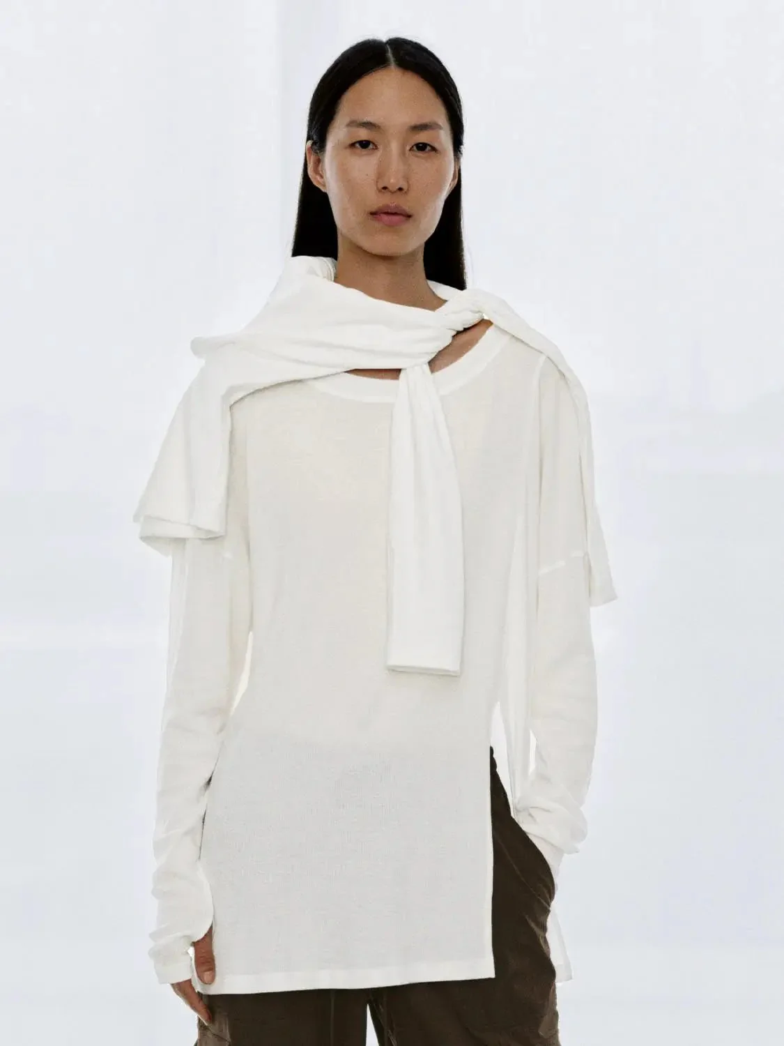 14112-cotton-crew-neck-side-split-long-sleeve-t-shirts-1.webp Cotton Crew Neck Side Split Long Sleeve T Shirts