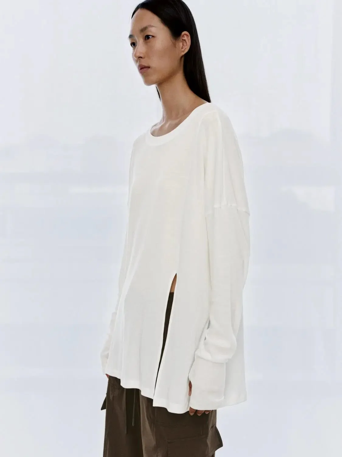 14112-cotton-crew-neck-side-split-long-sleeve-t-shirts-2.webp Cotton Crew Neck Side Split Long Sleeve T Shirts