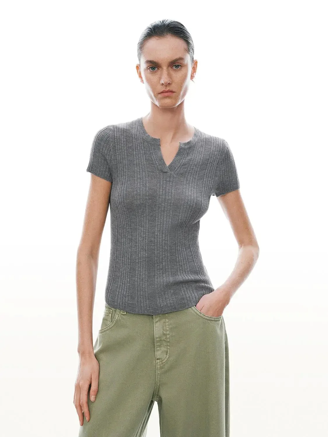 Gray Minimal Ribbed Knit V Neck Short Sleeve Top