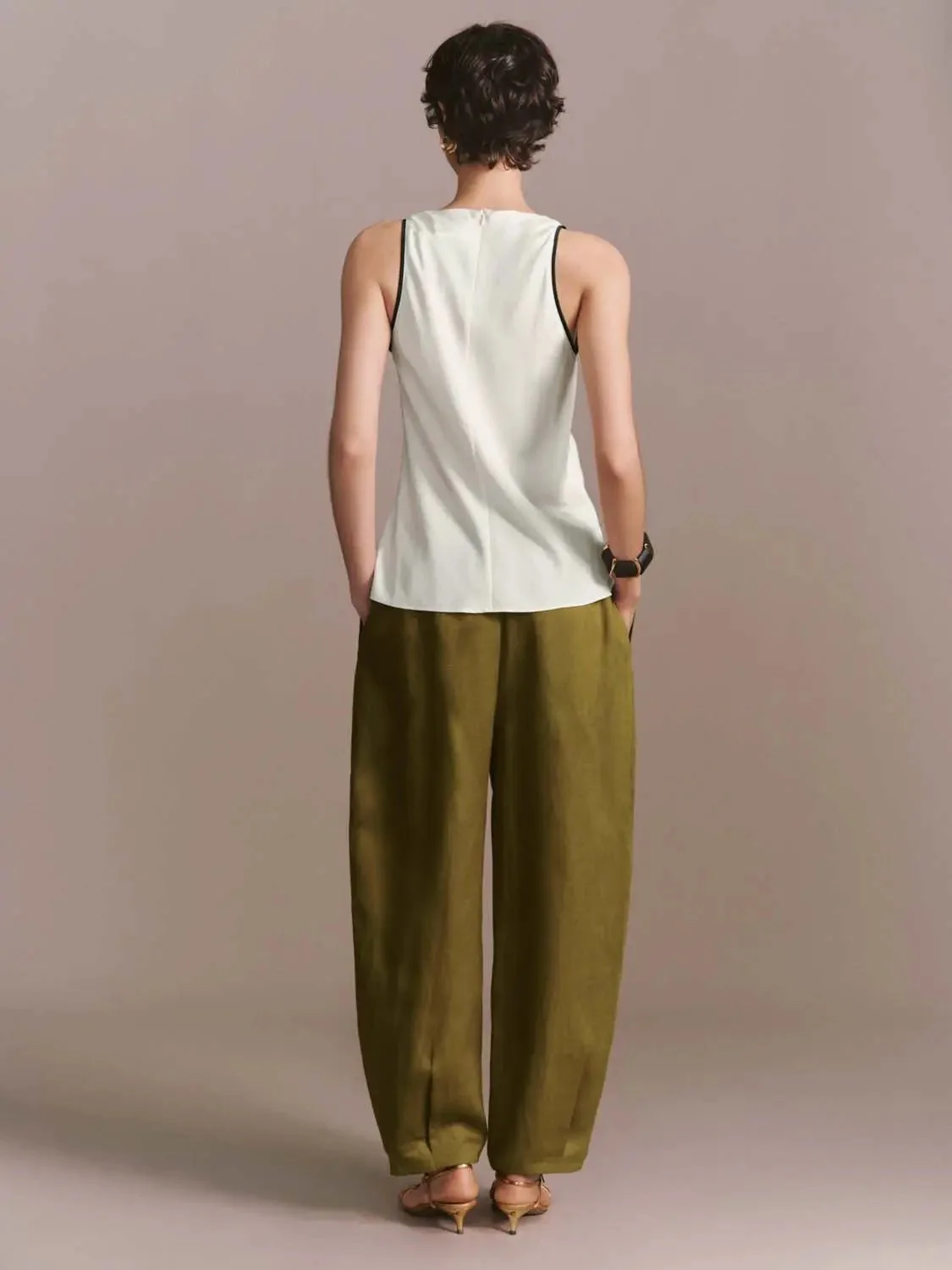 14329-viscose-lyocell-wool-blend-contrast-trim-sleeveless-shirts-6.webp Viscose Lyocell Wool Blend Contrast Trim Sleeveless Shirts