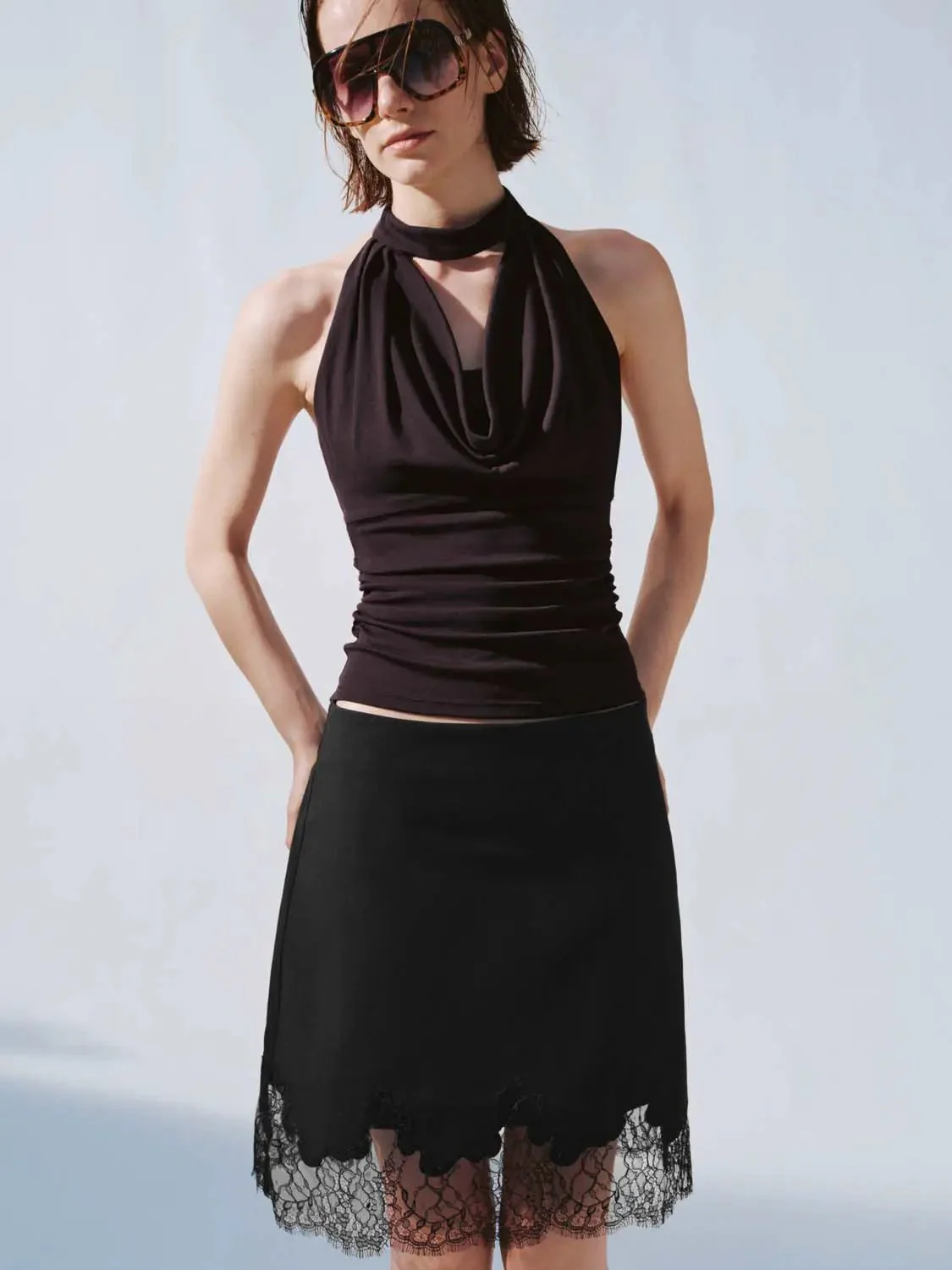 1456-halter-neck-cowl-draped-ruched-elegant-tank-top-2.webp Halter Neck Cowl Draped Ruched Elegant Tank Top
