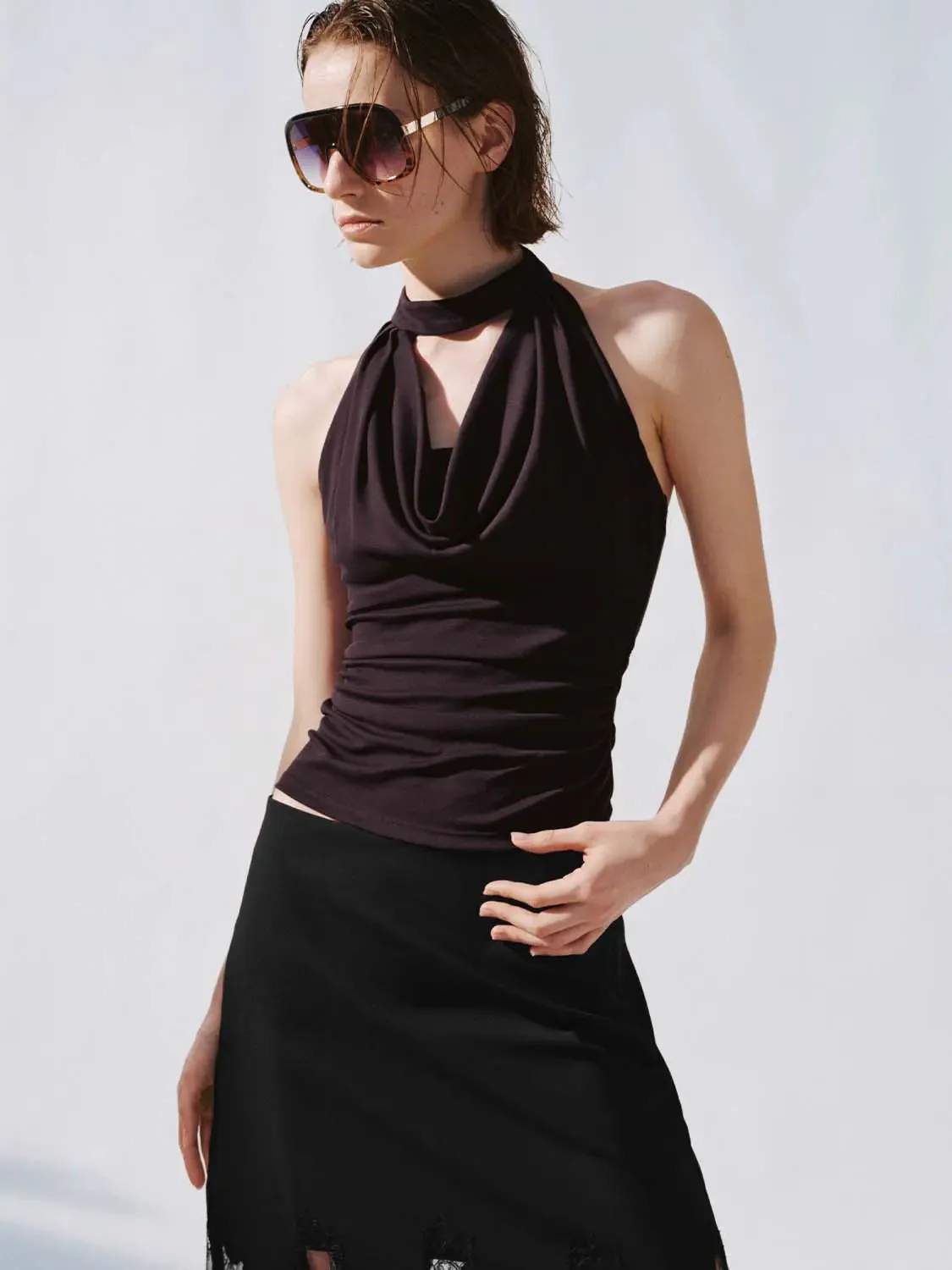 1456-halter-neck-cowl-draped-ruched-elegant-tank-top-9.webp Halter Neck Cowl Draped Ruched Elegant Tank Top