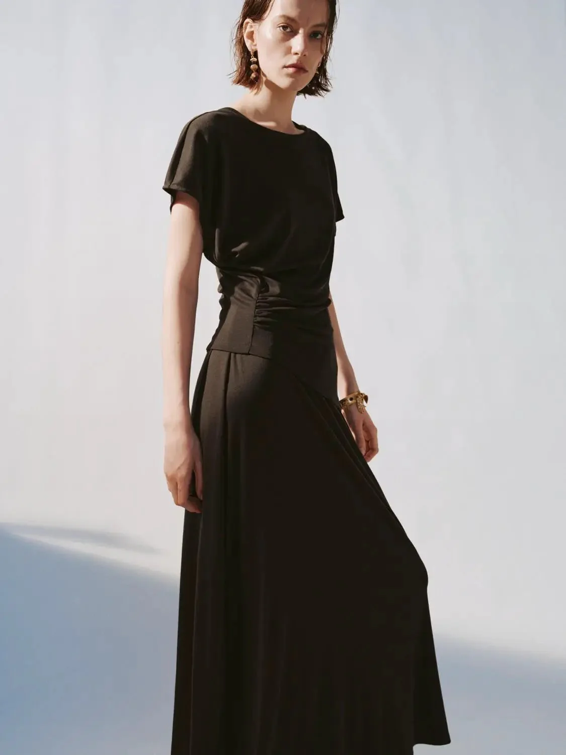 1462-boat-neck-strappy-draped-midi-dresses-13.webp Boat Neck Strappy Draped Midi Dresses