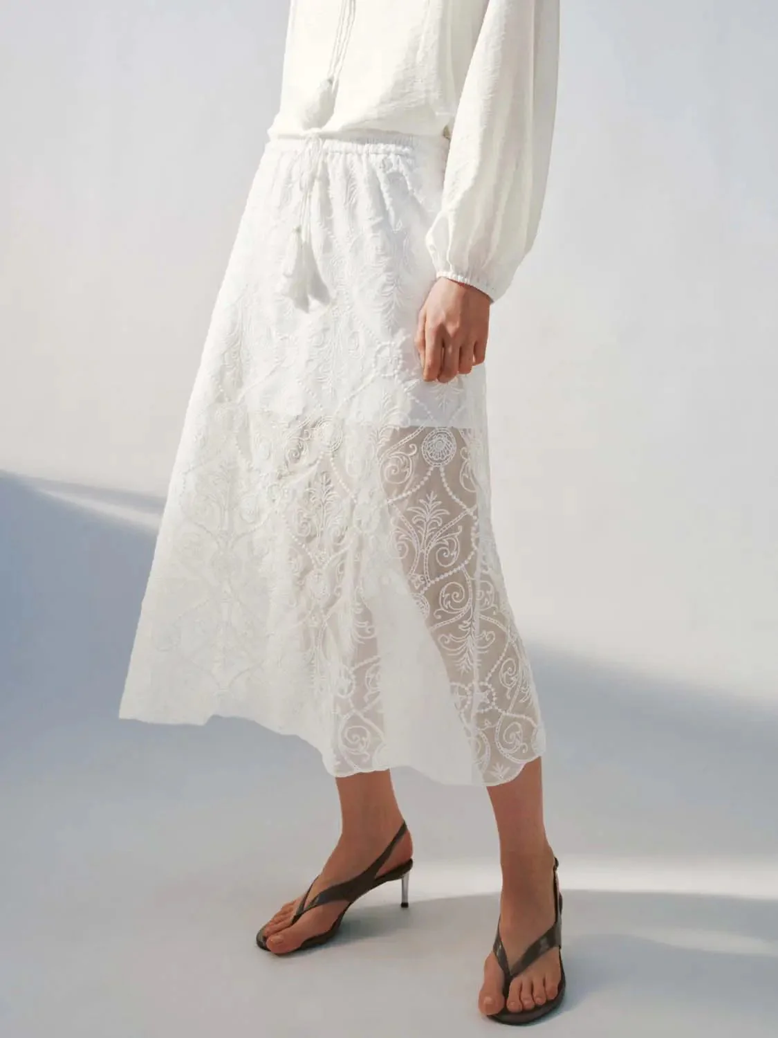 14743-guipure-tassel-detail-drawstring-pull-on-a-line-midi-skirts-3.webp Guipure Tassel Detail Drawstring Pull On A-Line Midi Skirts