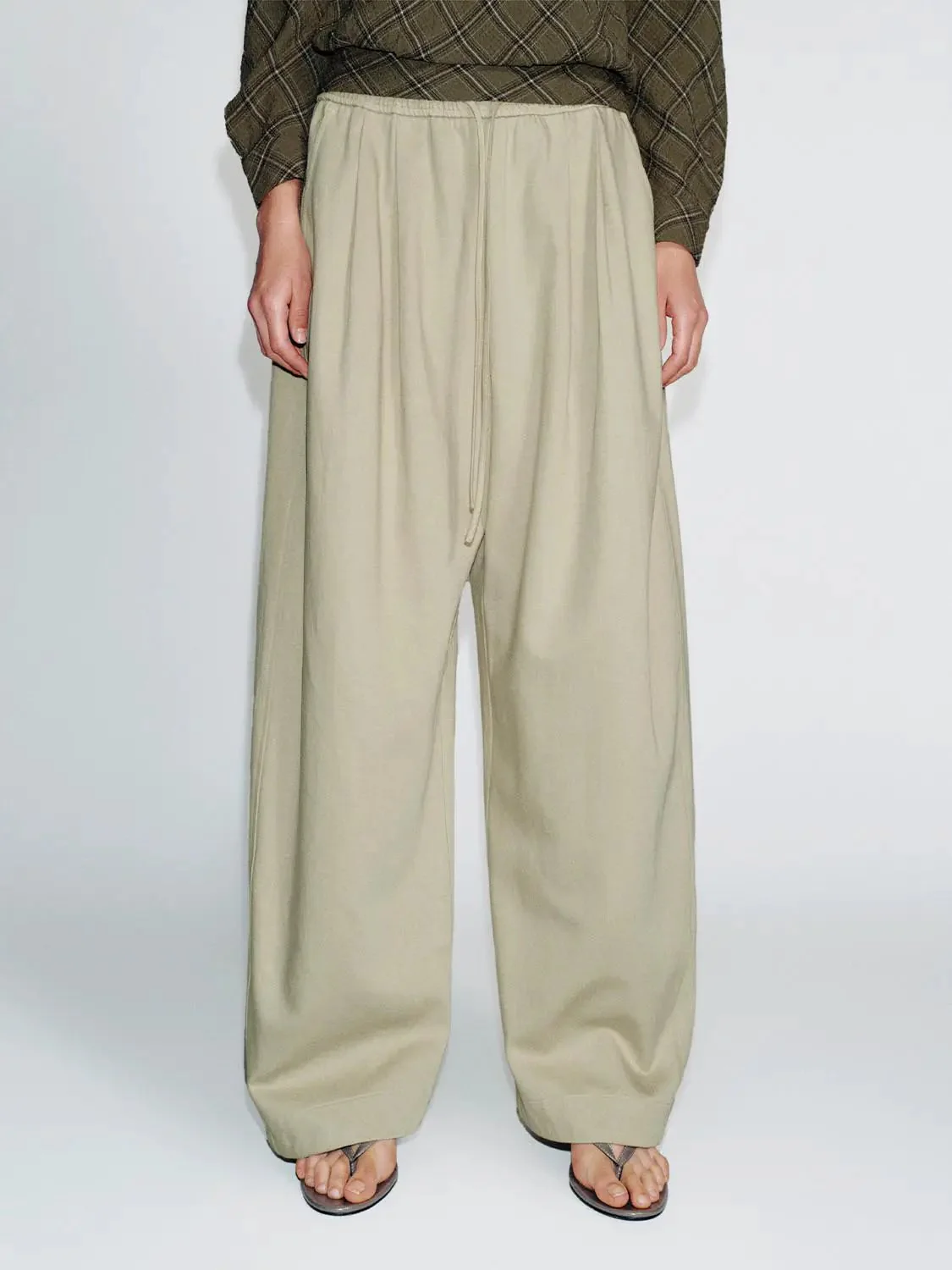 1480-lyocell-cotton-blend-drawstring-wide-leg-pants-1.webp Lyocell Cotton Blend Drawstring Wide Leg Pants