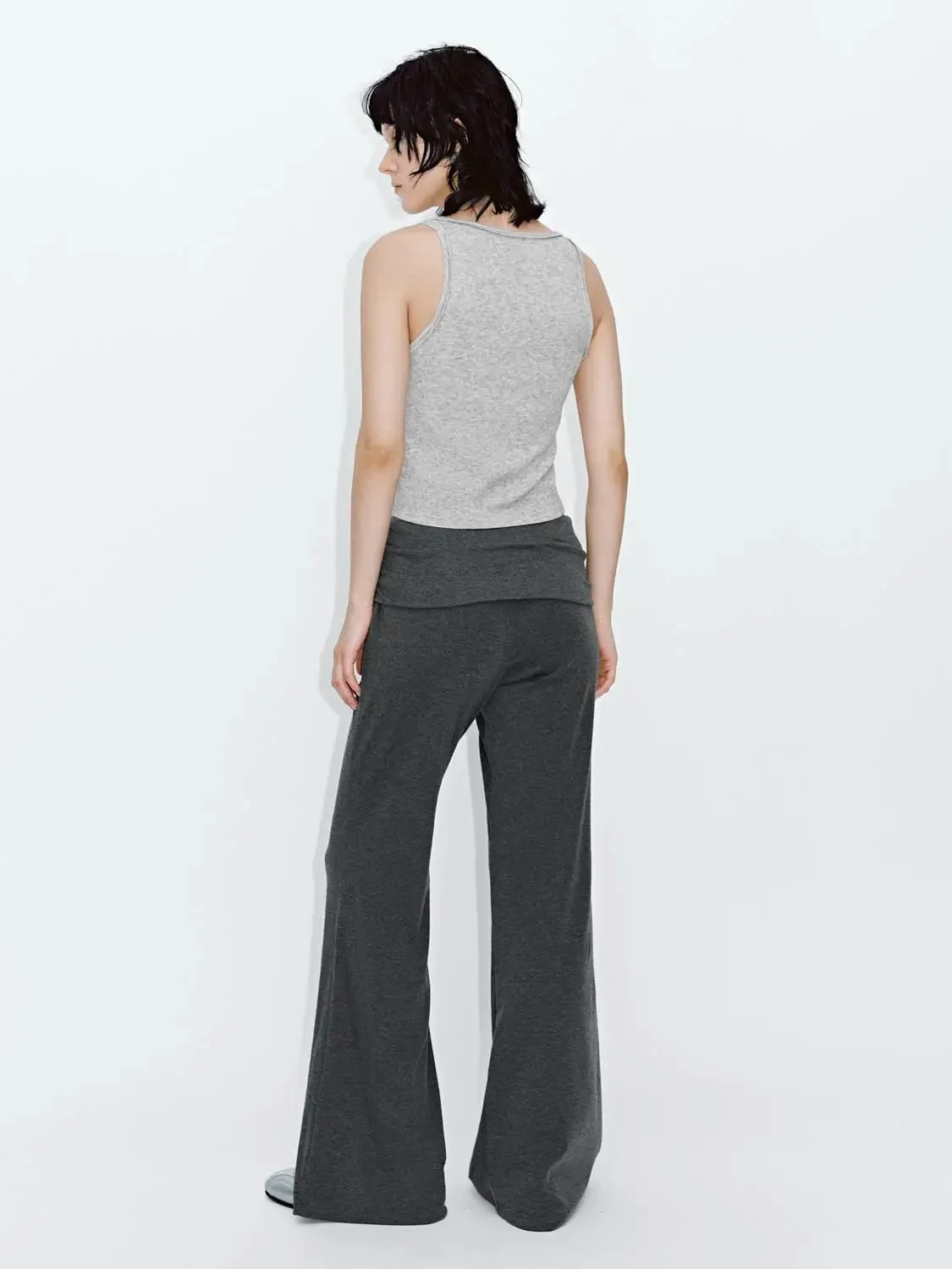 14833-henley-neck-sleeveless-knitted-t-shirts-6.webp Henley Neck Sleeveless Knitted T-Shirts
