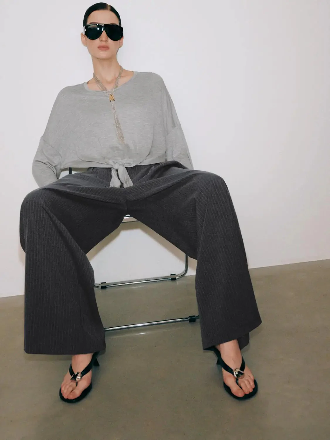 14849-lyocell-front-knot-crew-neck-long-sleeve-t-shirts-11.webp Lyocell Front Knot Crew Neck Long Sleeve T Shirts