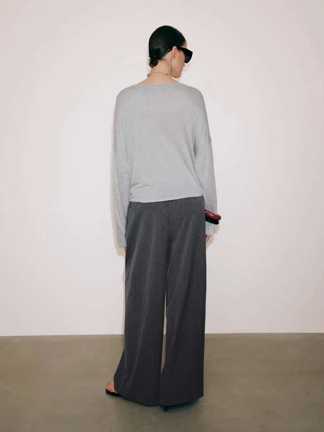 14849-lyocell-front-knot-crew-neck-long-sleeve-t-shirts-14.webp Lyocell Front Knot Crew Neck Long Sleeve T Shirts