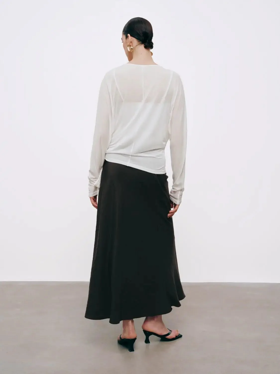 14907-lyocell-v-neck-lace-trim-long-sleeve-top-6.webp Lyocell V Neck Lace Trim Long Sleeve Top
