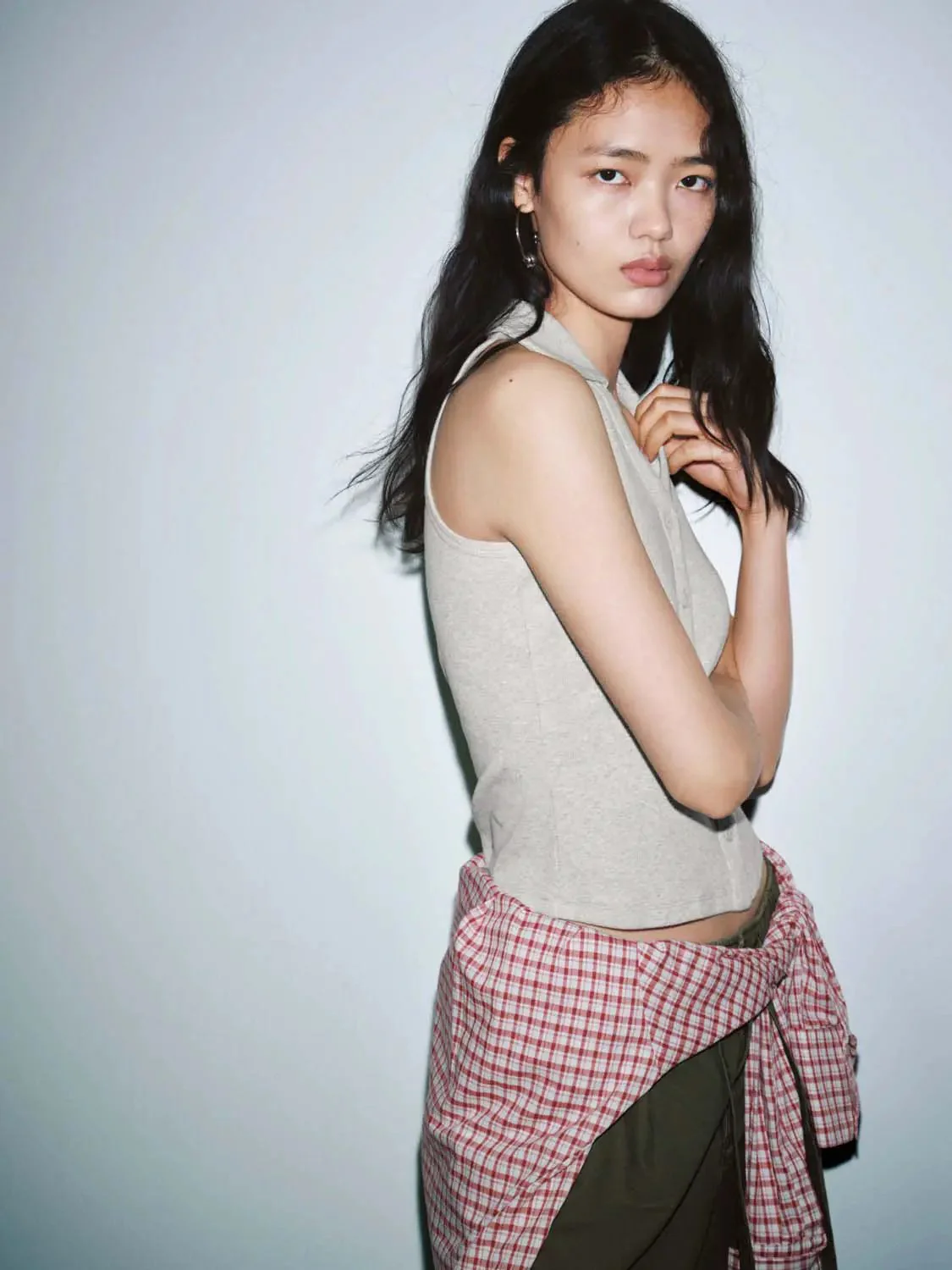 1492-cotton-polo-collar-with-button-detail-tank-top-10.webp Cotton Polo Collar With Button Detail Tank Top