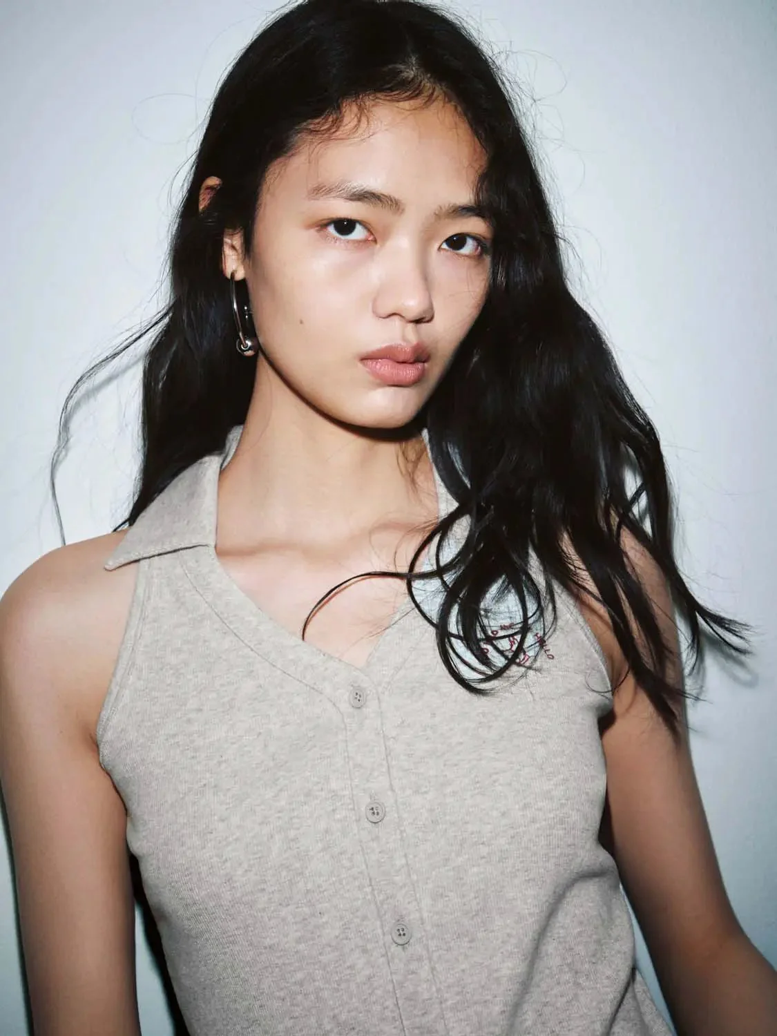 1492-cotton-polo-collar-with-button-detail-tank-top-11.webp Cotton Polo Collar With Button Detail Tank Top