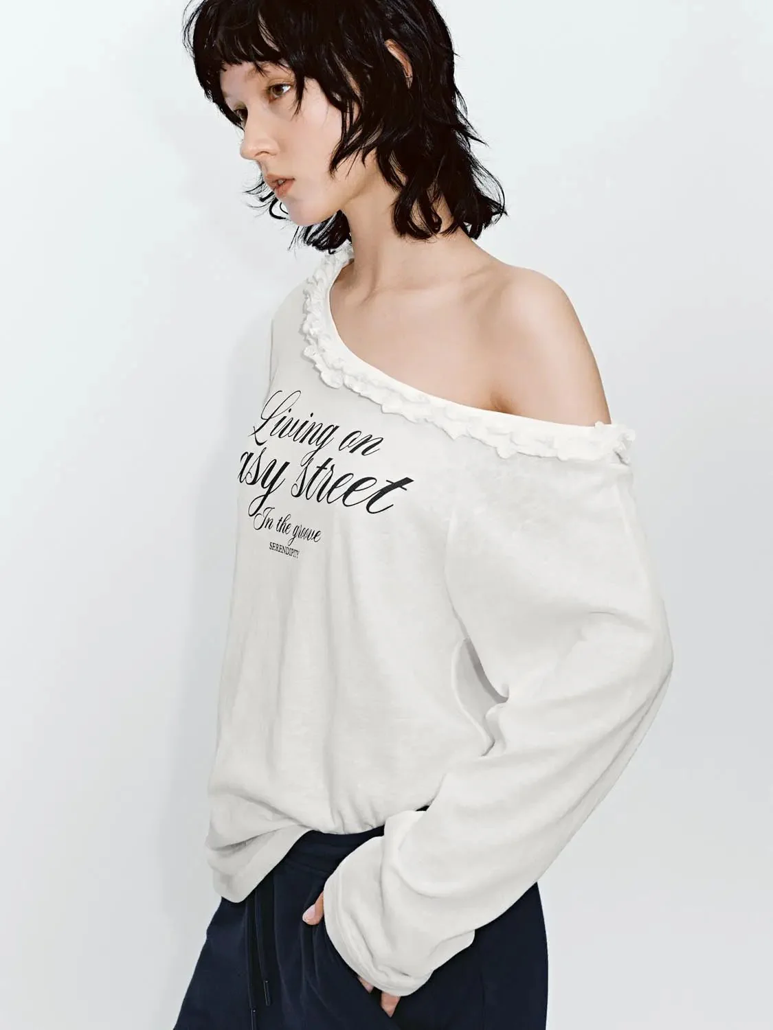 14958-ruffle-trim-one-shoulder-printed-cotton-blend-t-shirts-2.webp Ruffle Trim One Shoulder Printed Cotton Blend T Shirts