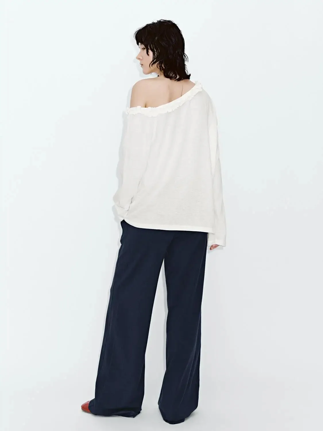 14958-ruffle-trim-one-shoulder-printed-cotton-blend-t-shirts-6.webp Ruffle Trim One Shoulder Printed Cotton Blend T Shirts