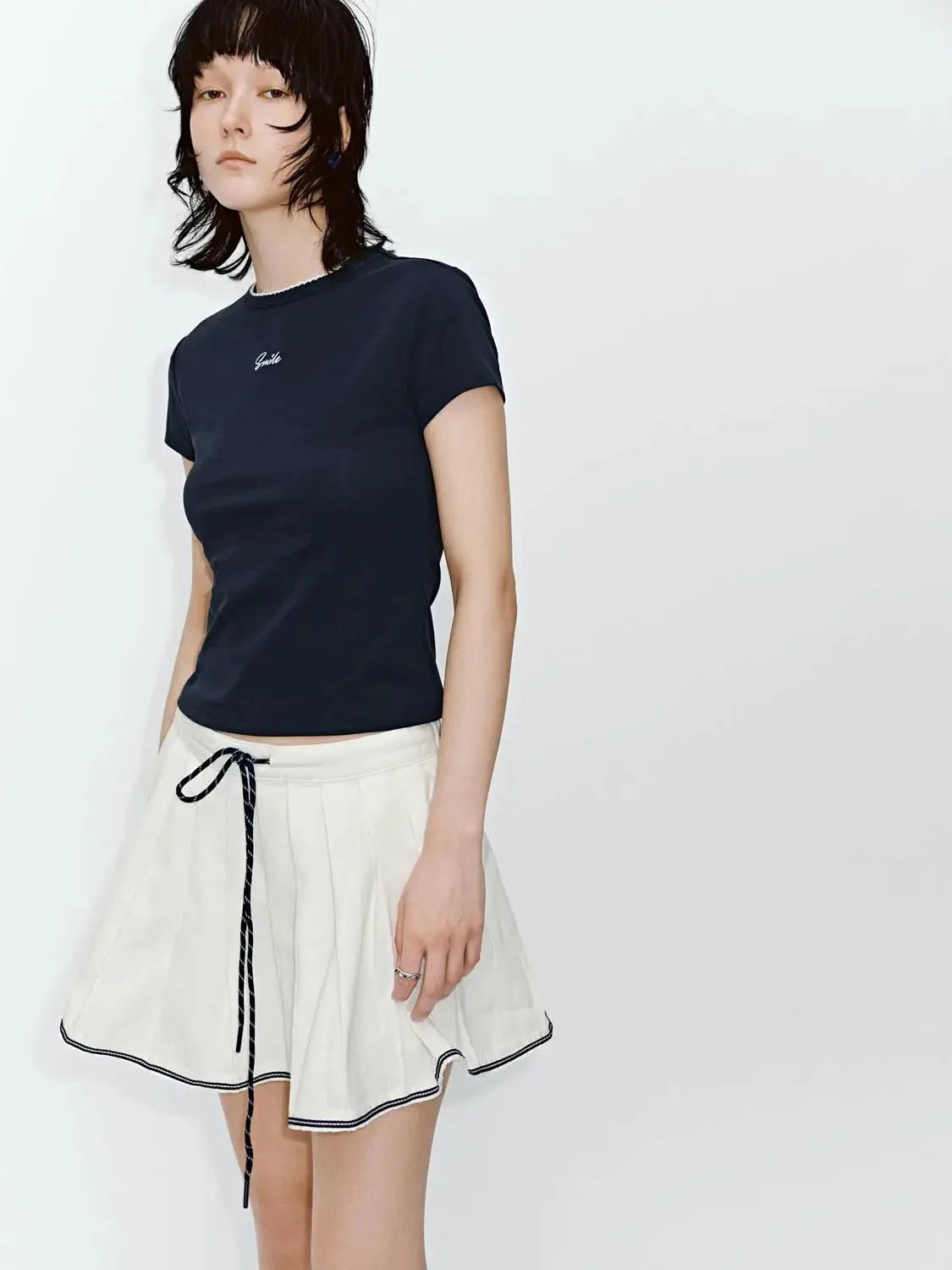 14999-cotton-lyocell-contrast-trim-embroidered-skinny-t-shirts-18.webp Cotton Lyocell Contrast Trim Embroidered Skinny T-Shirts