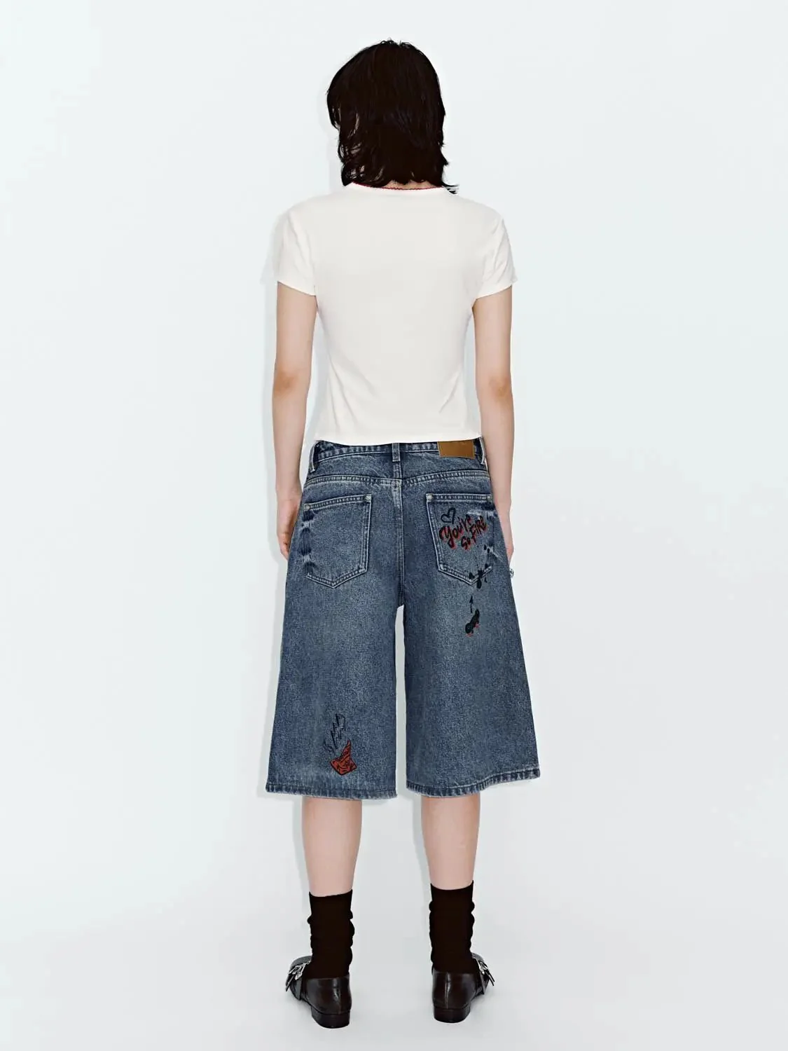 14999-cotton-lyocell-contrast-trim-embroidered-skinny-t-shirts-6.webp Cotton Lyocell Contrast Trim Embroidered Skinny T-Shirts