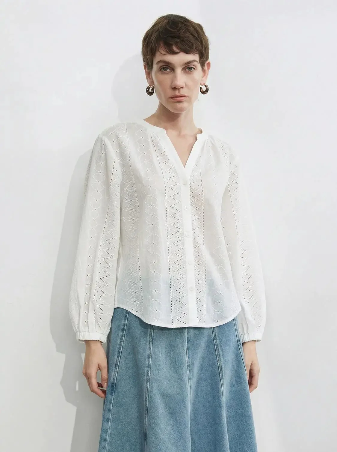 15020-v-neck-shirts-9.webp V-Neck Shirts