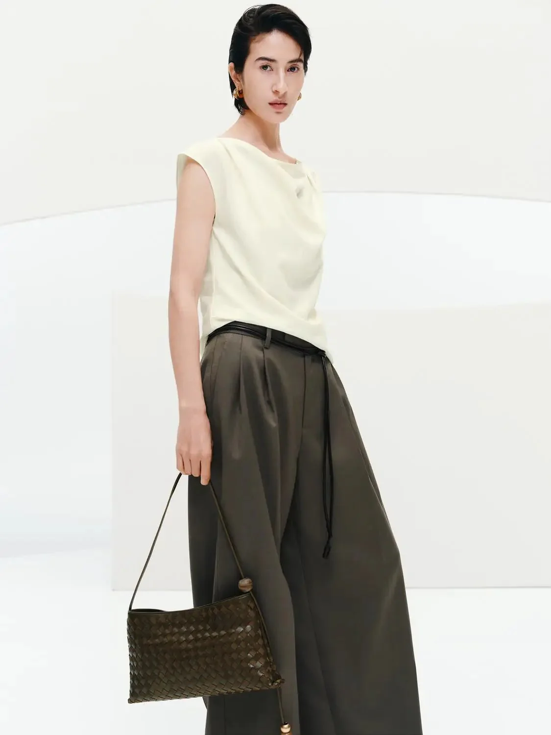15065-cowl-neck-sleeveless-overhead-shirt-2.webp Cowl Neck Sleeveless Overhead Shirt