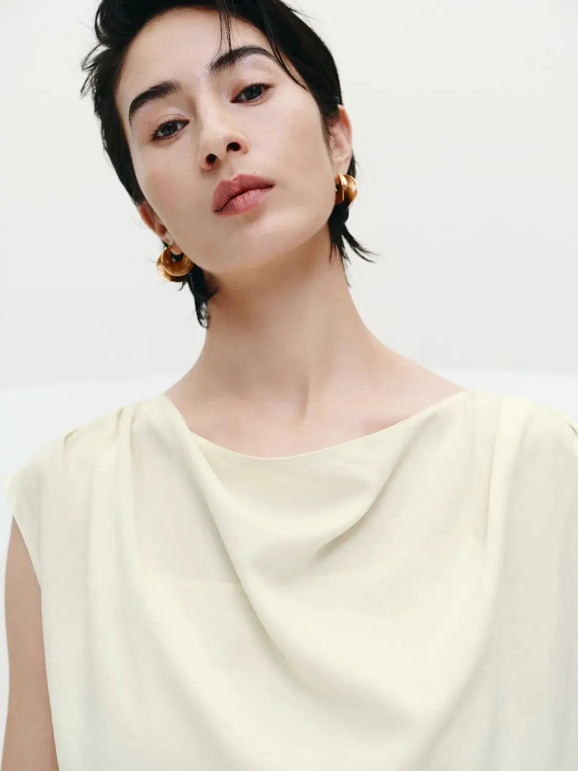 15065-cowl-neck-sleeveless-overhead-shirt-3.webp Cowl Neck Sleeveless Overhead Shirt