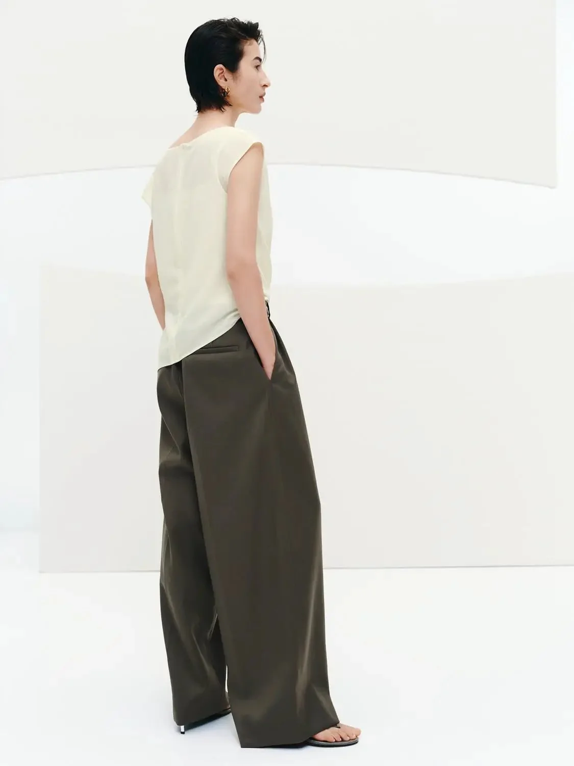 15065-cowl-neck-sleeveless-overhead-shirt-6.webp Cowl Neck Sleeveless Overhead Shirt