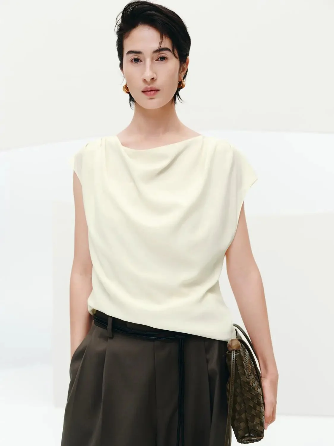 15065-cowl-neck-sleeveless-overhead-shirt-9.webp Cowl Neck Sleeveless Overhead Shirt